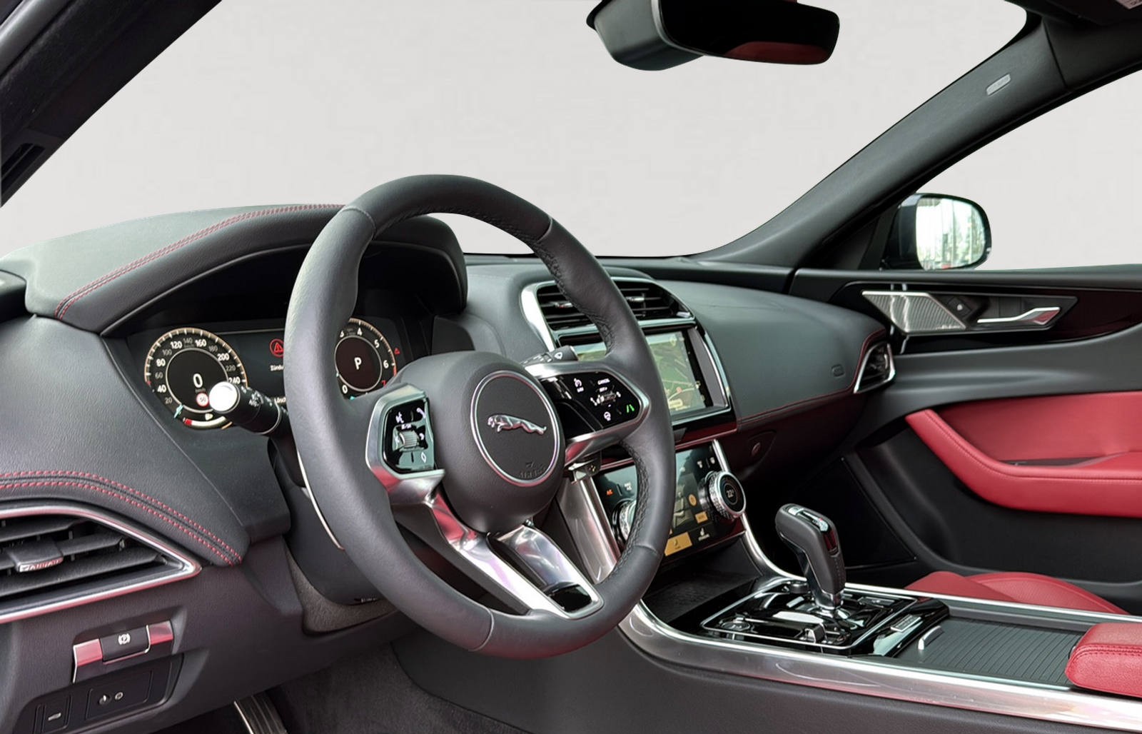 JAGUAR XE 2.0 Sport P300 AWD Automat-image-7