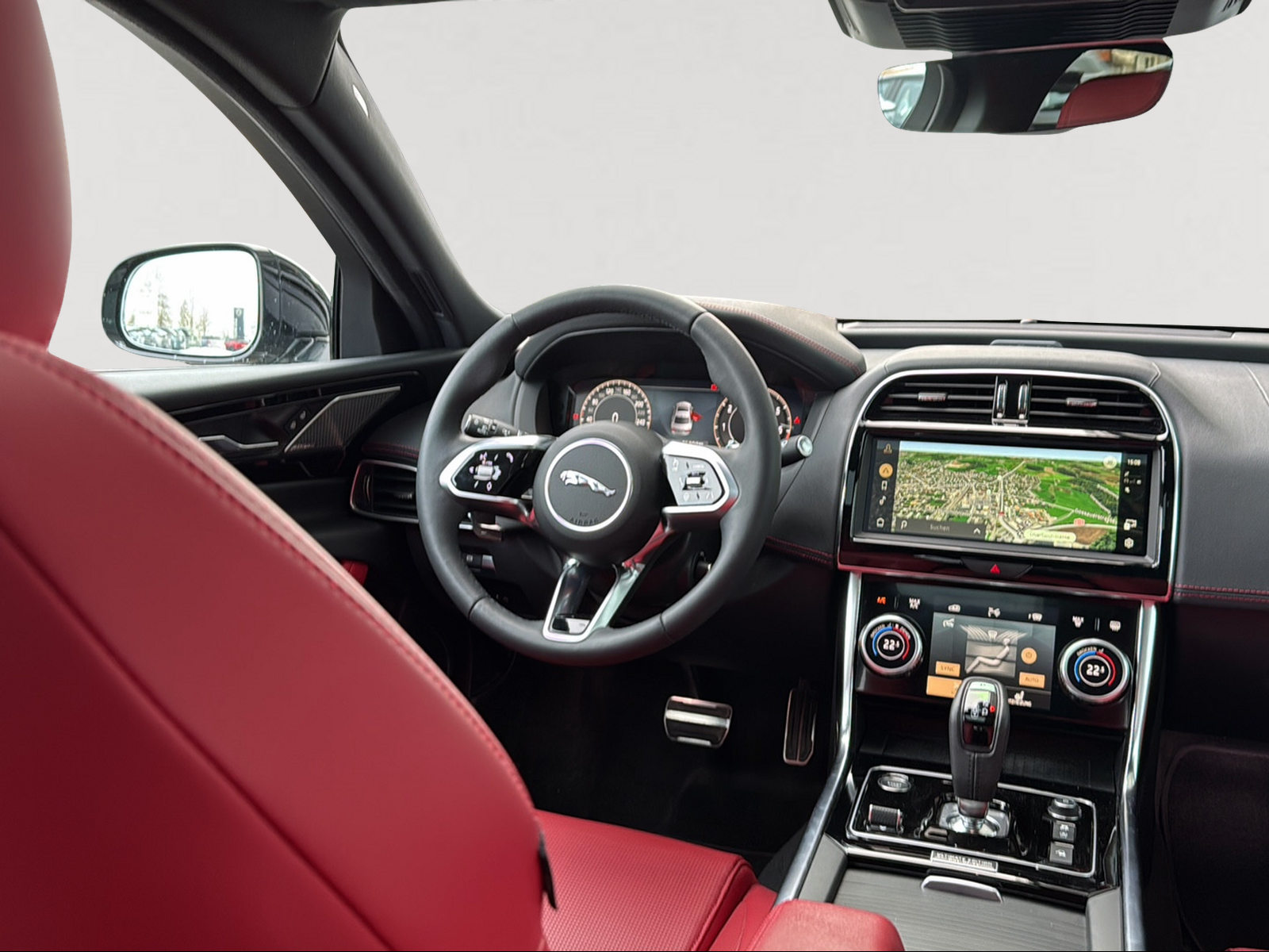 JAGUAR XE 2.0 Sport P300 AWD Automat-image-6