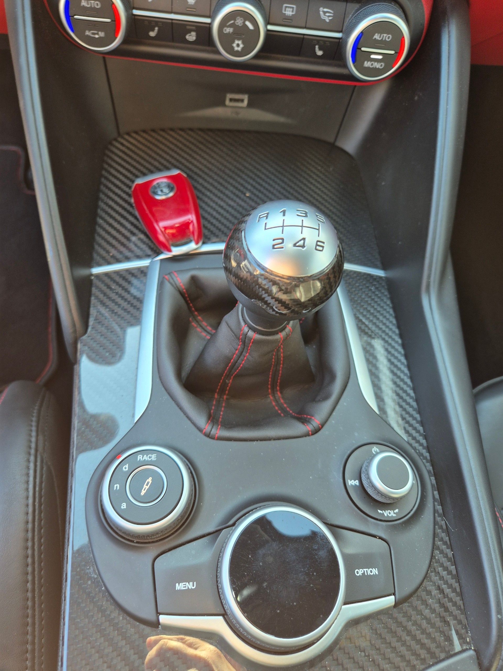 ALFA ROMEO Giulia 2.9 V6 Quadrifoglio-image-10