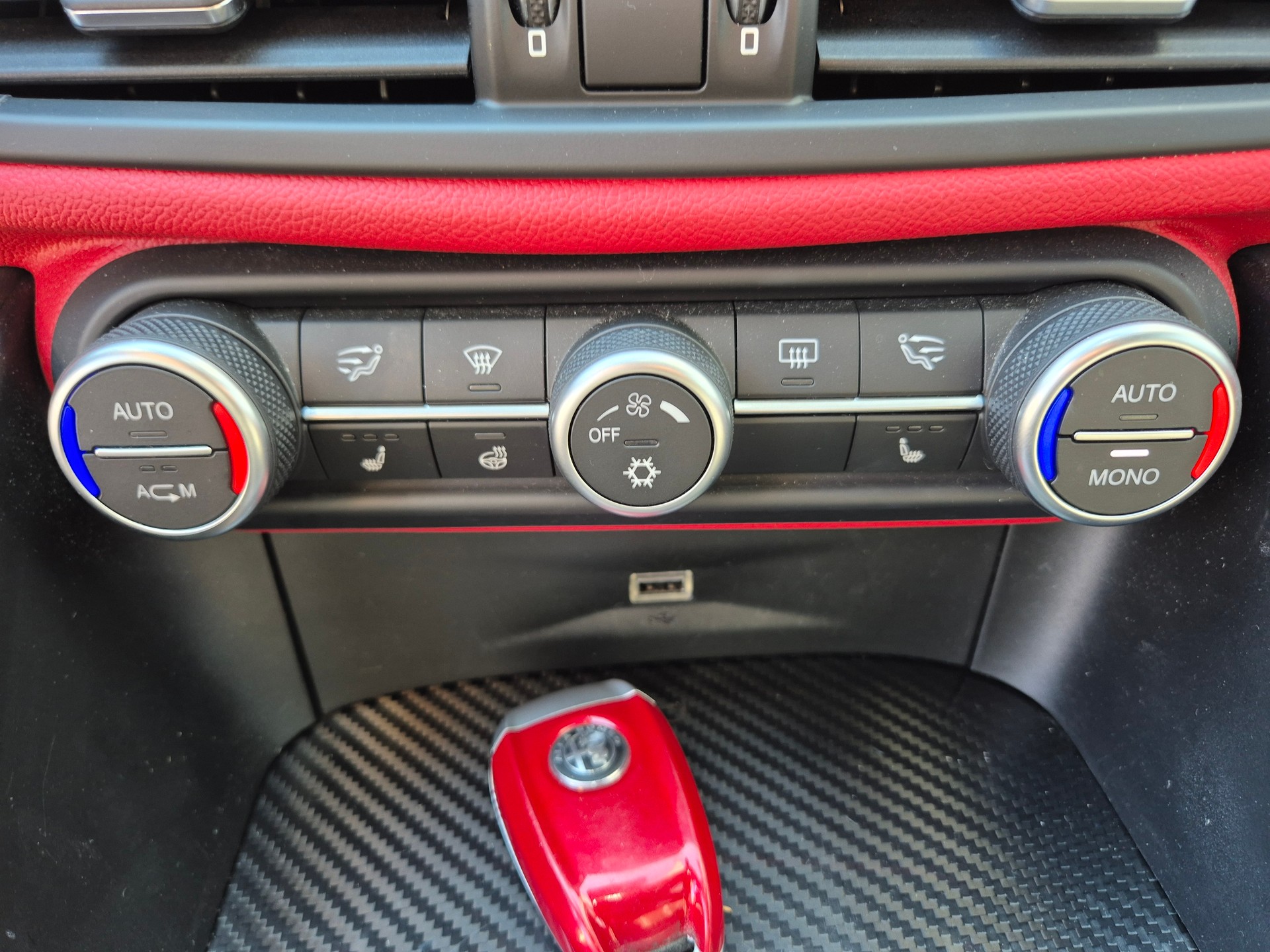 ALFA ROMEO Giulia 2.9 V6 Quadrifoglio-image-11