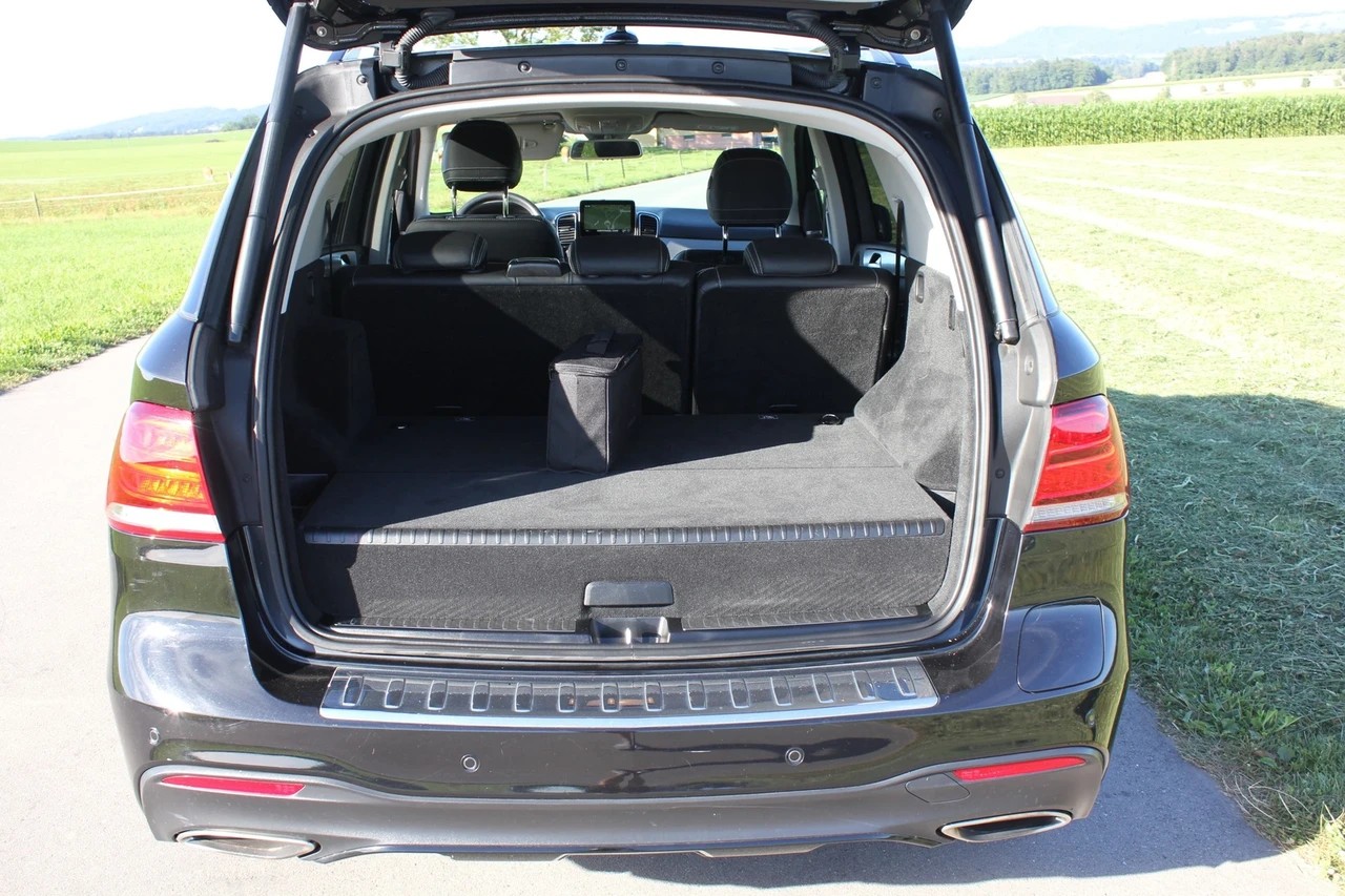 MERCEDES-BENZ GLE 500 e 4Matic 7G-Tronic-image-4
