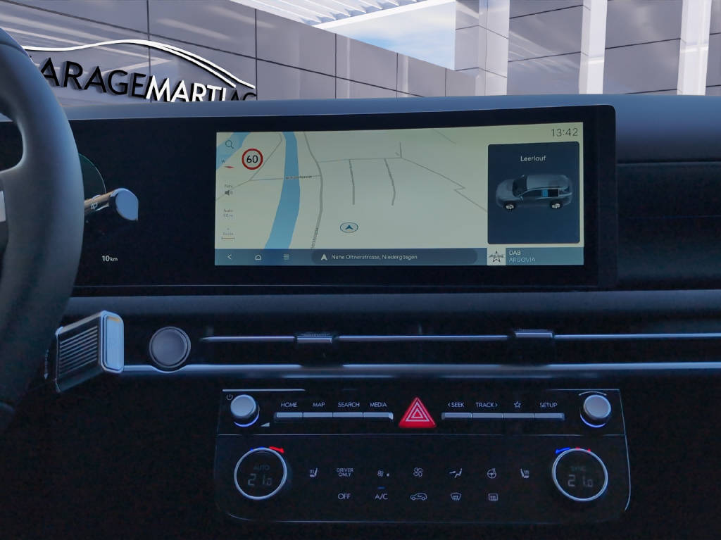 HYUNDAI TUCSON 1.6 T-GDi Hybrid Amplia 4WD-image-14
