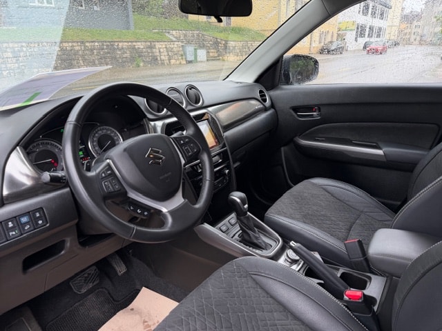 SUZUKI Vitara 1.5 HyCompact Top-image-8