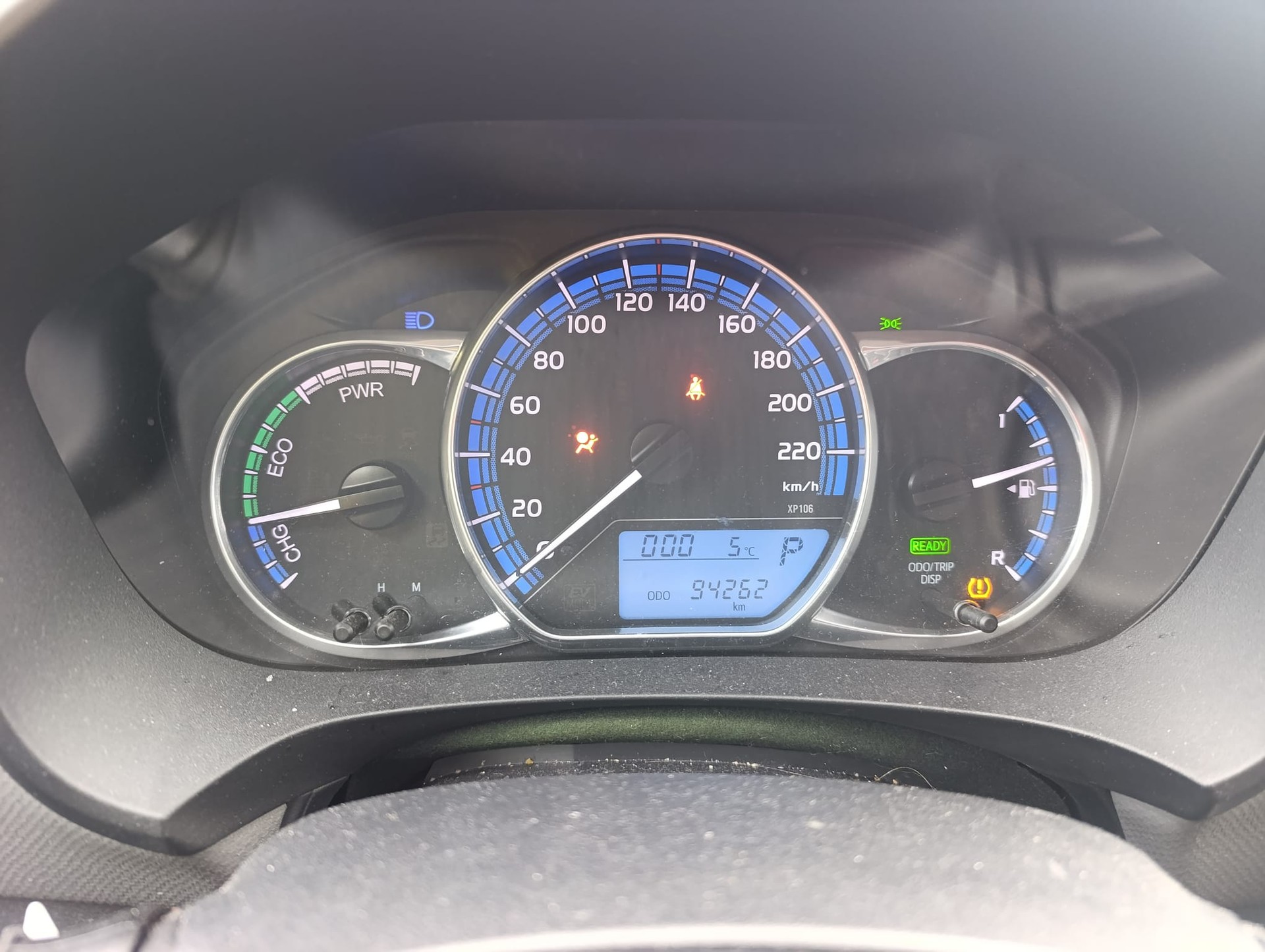 TOYOTA Yaris 1.5 VVT-i Hybrid Trend e-CVT-image-11