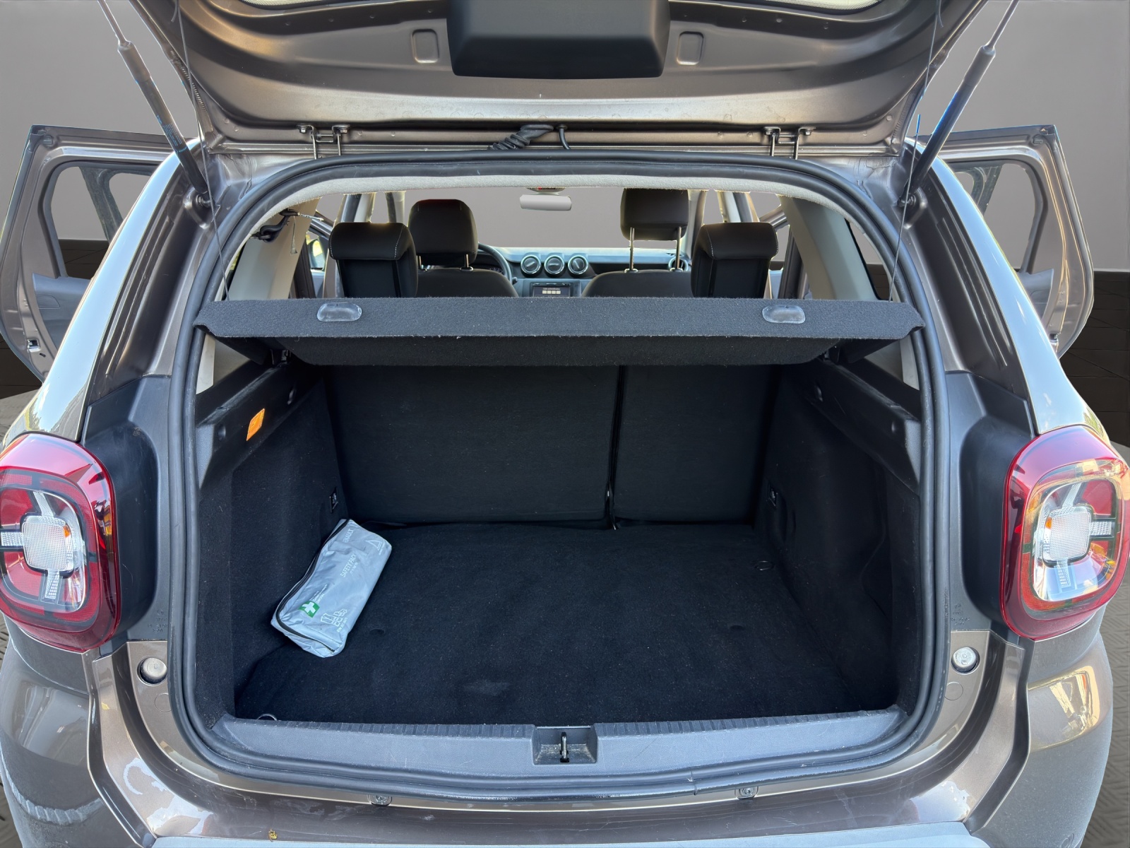 DACIA Duster SCe 115 Comfort 4x2-image-17