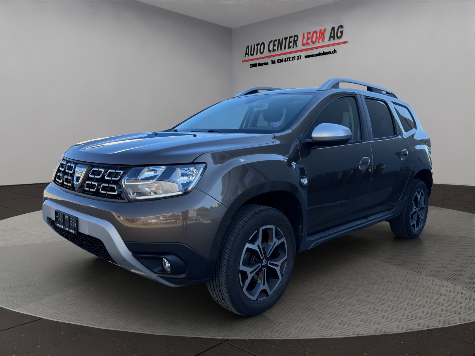 DACIA Duster SCe 115 Comfort 4x2-image-1