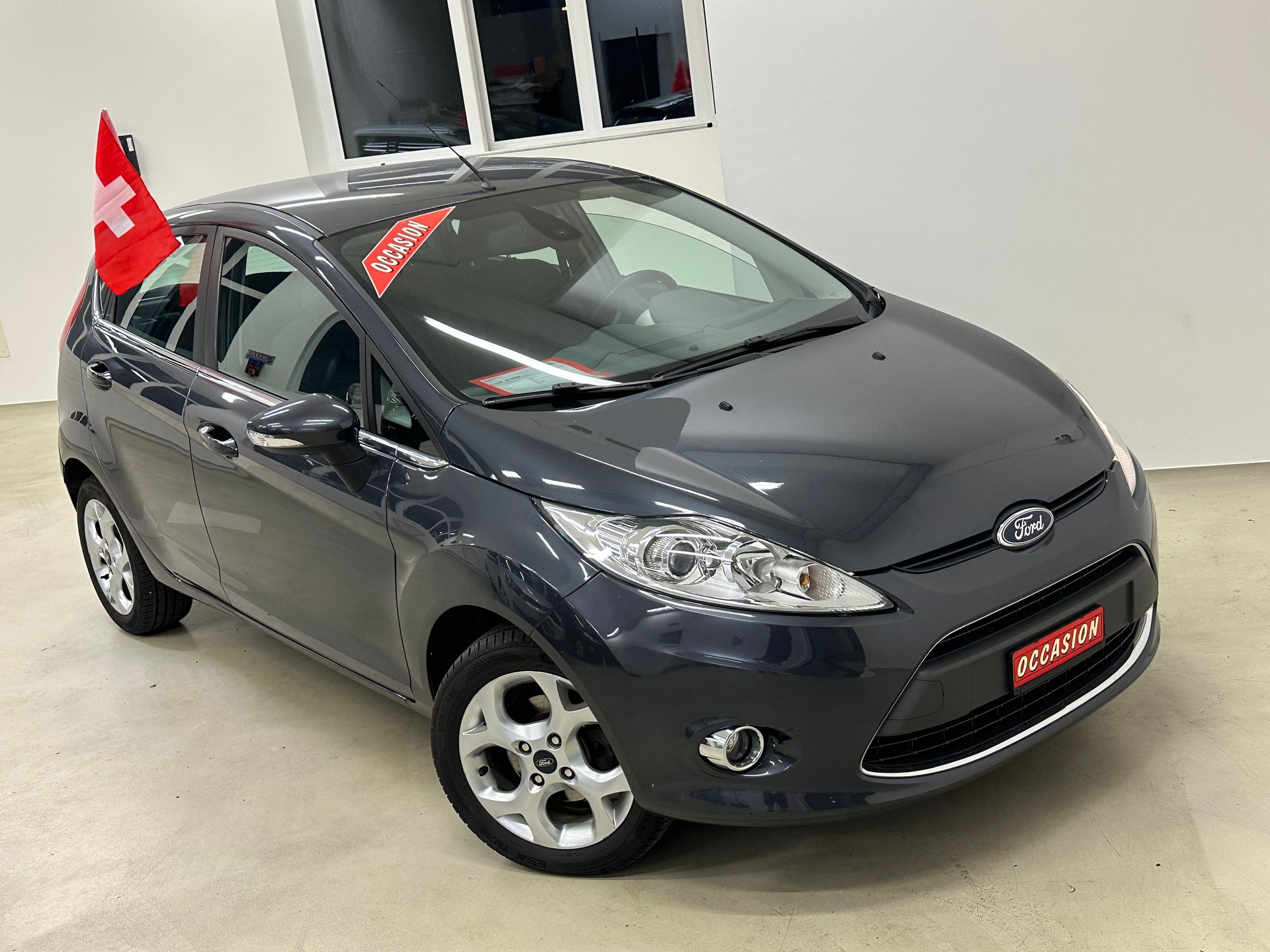 FORD Fiesta 1.4 16V Titanium-image-5