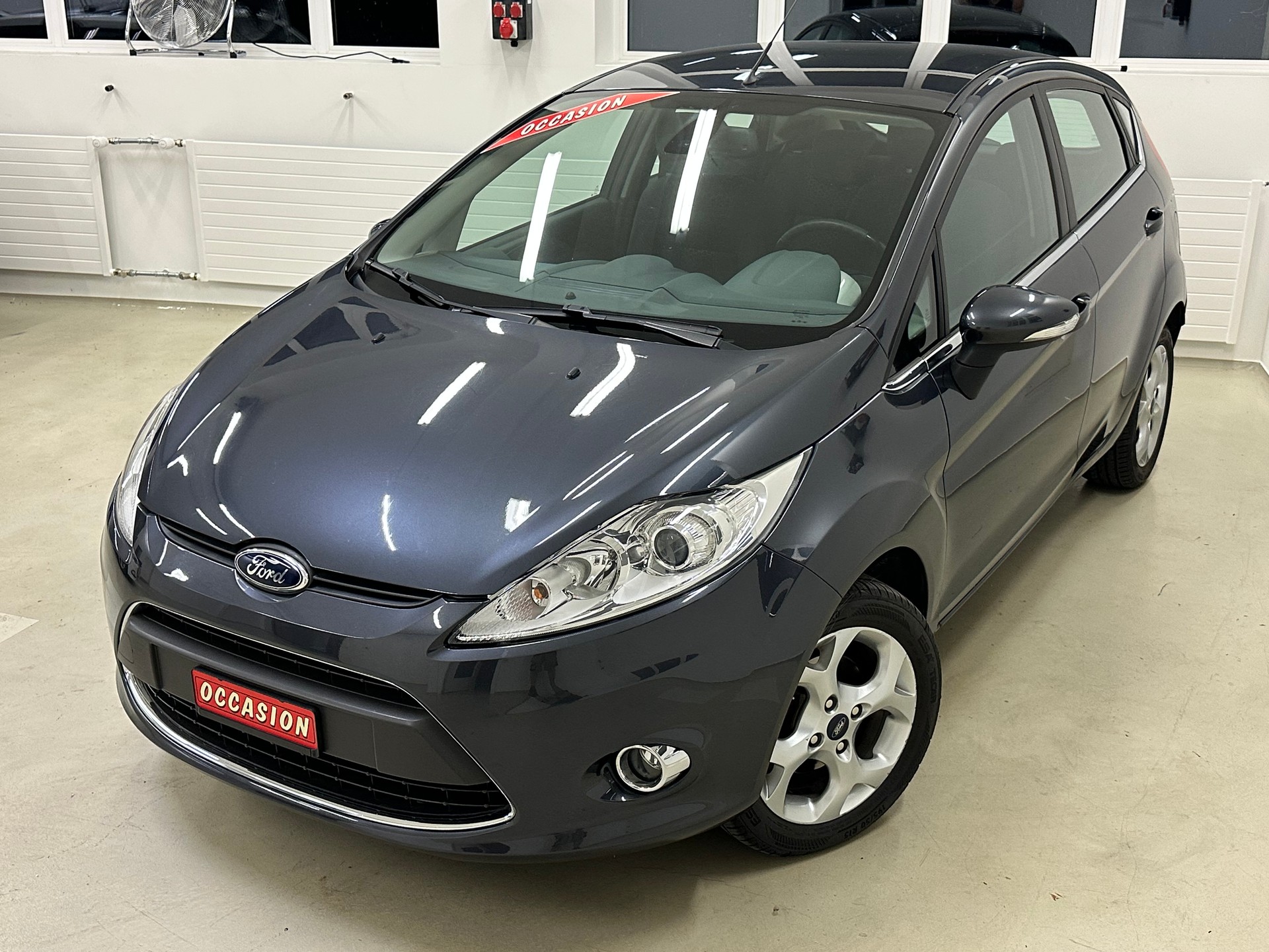 FORD Fiesta 1.4 16V Titanium-image-22