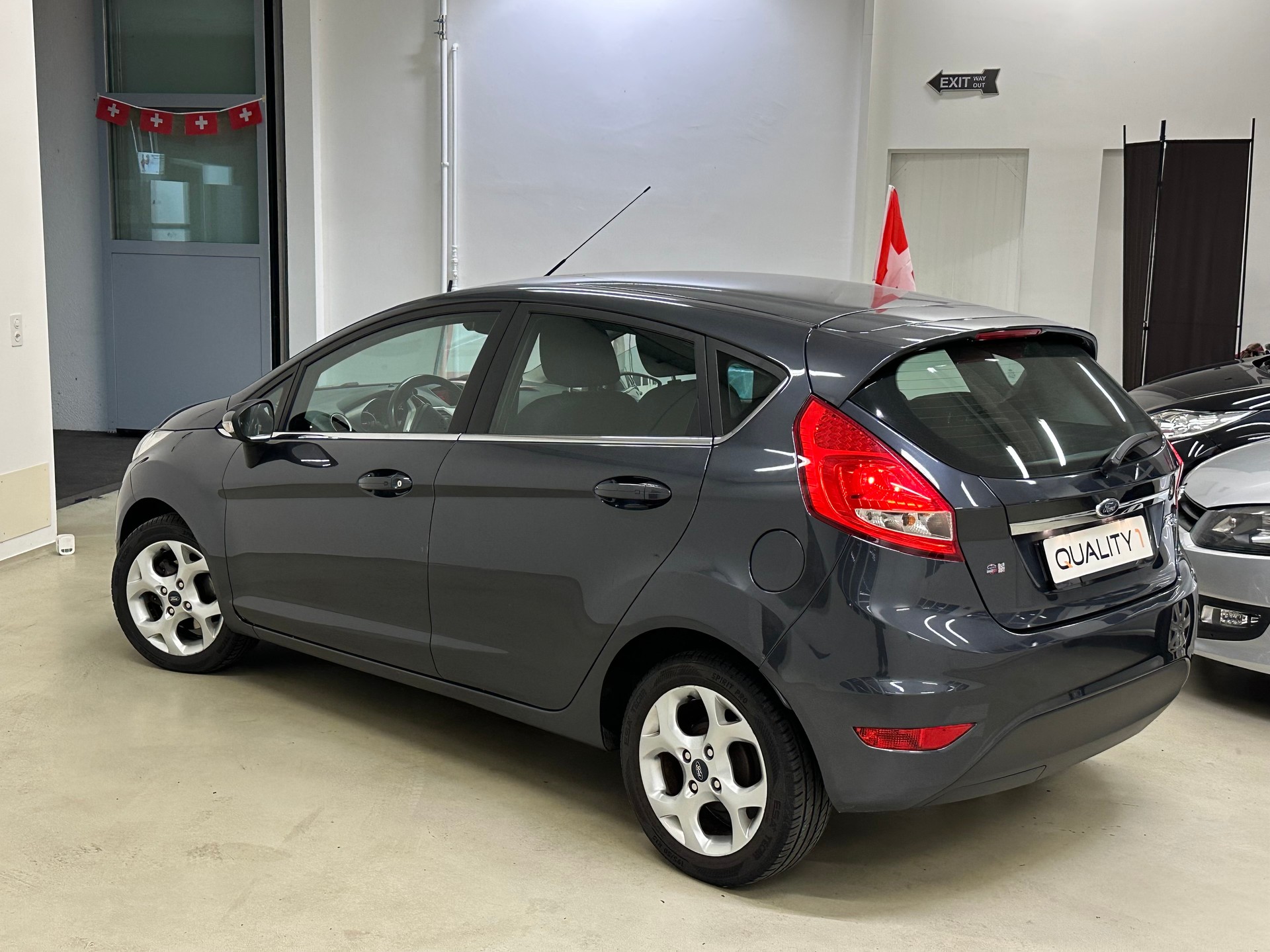 FORD Fiesta 1.4 16V Titanium-image-16