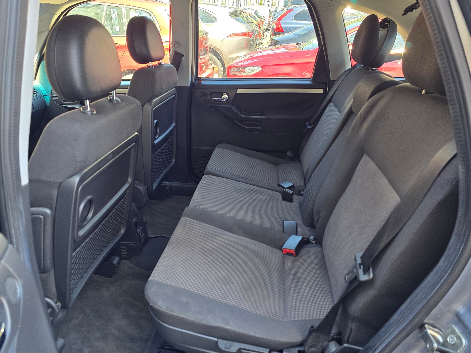 OPEL Meriva 1.8i 16V Cosmo-image-14