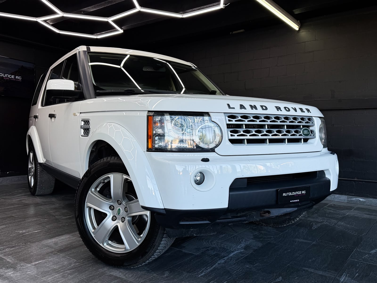 LAND ROVER Discovery 3.0 SDV6 SE Automatic *AHK*