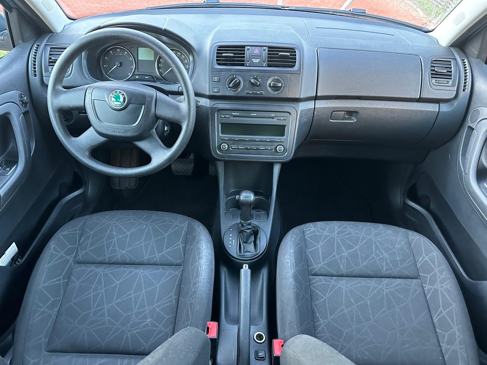 SKODA Fabia 1.2 TSI Elegance-showroom-element-2