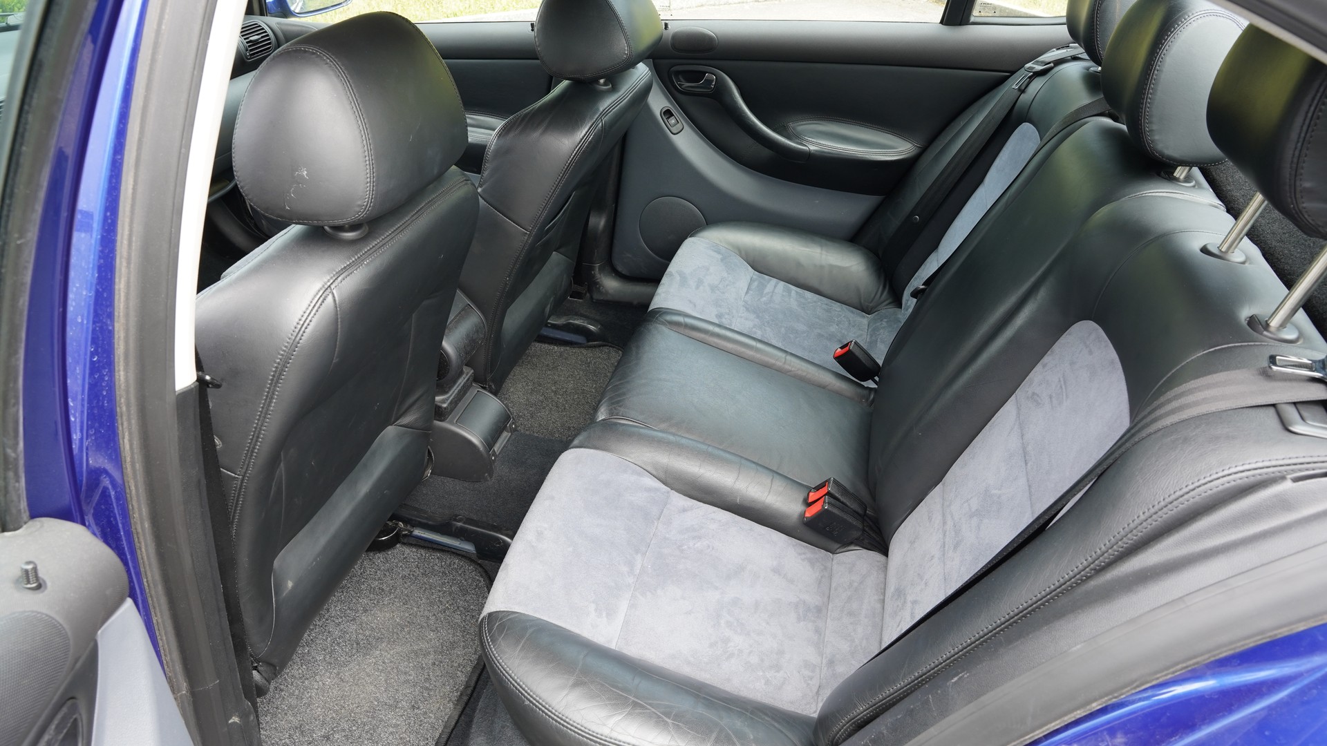 SEAT 2.3i 20V 170 Executive-image-4