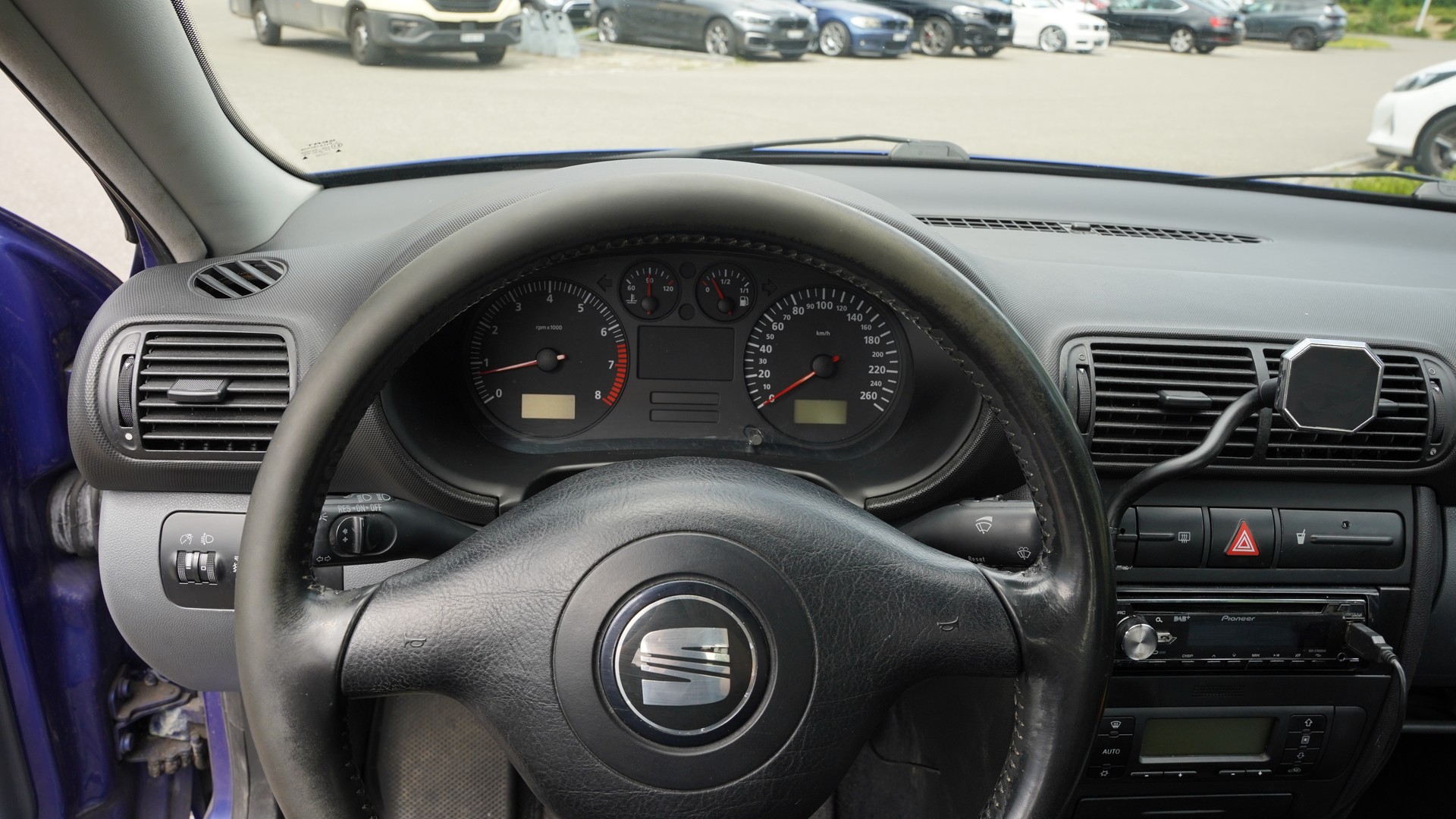 SEAT 2.3i 20V 170 Executive-image-7