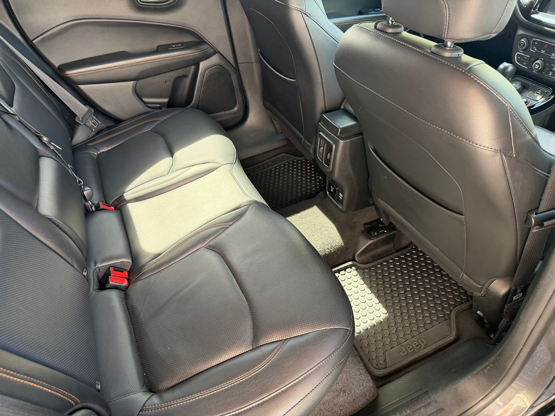 JEEP Compass 2.0CRD Limited AWD 9ATX-image-4