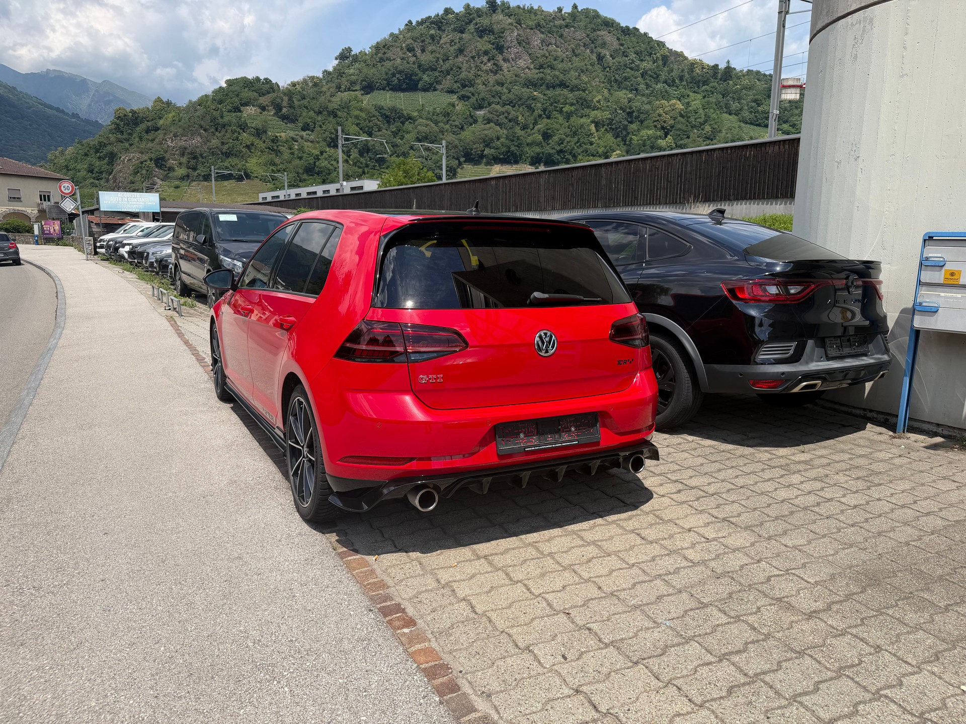 VW Golf 2.0 TSI GTI TCR DSG-image-4