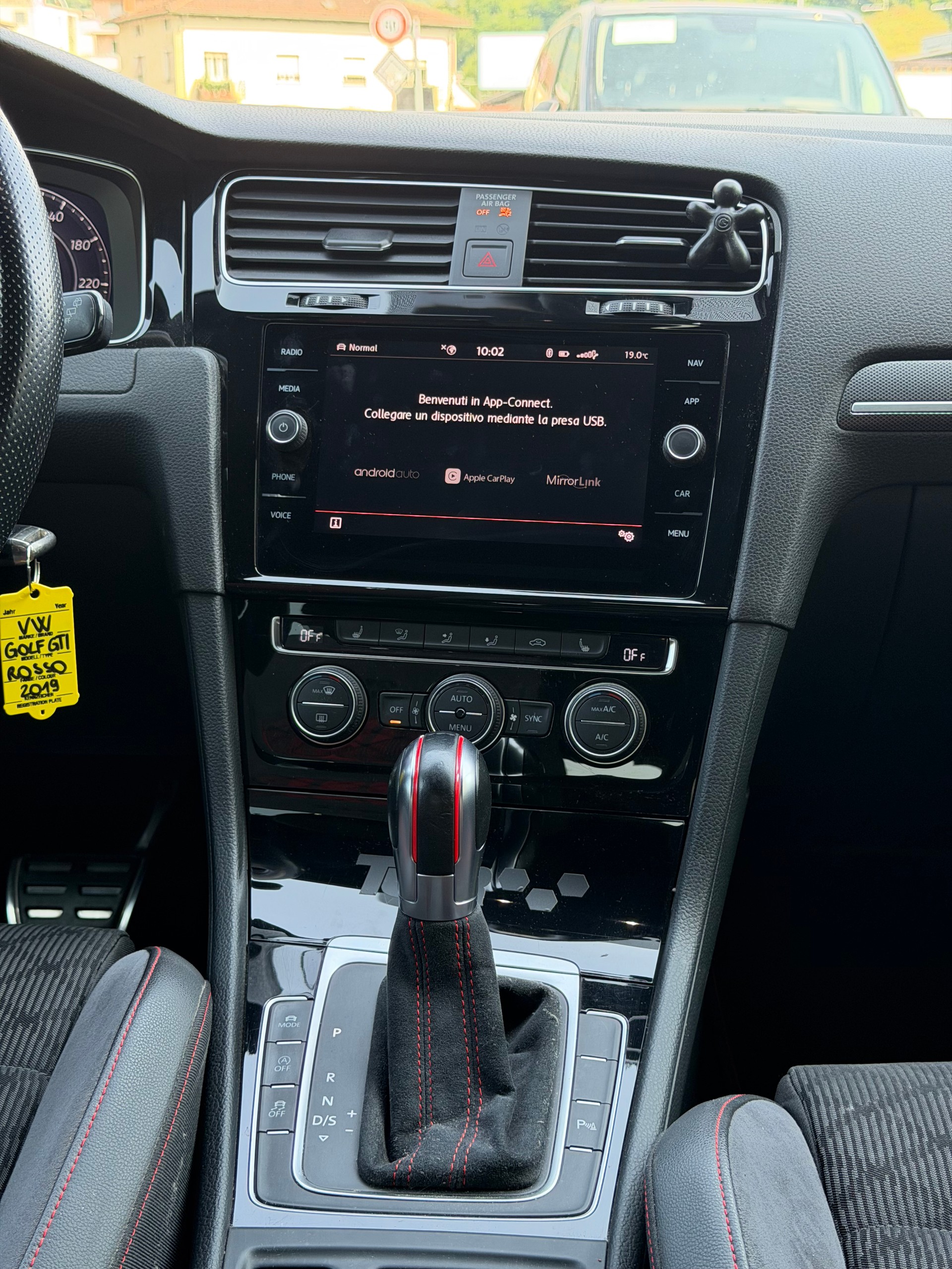 VW Golf 2.0 TSI GTI TCR DSG-image-12