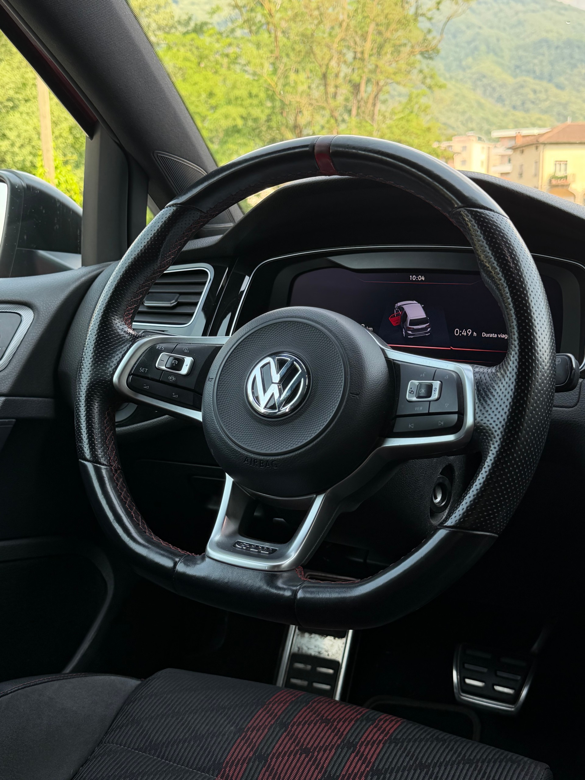 VW Golf 2.0 TSI GTI TCR DSG-image-9