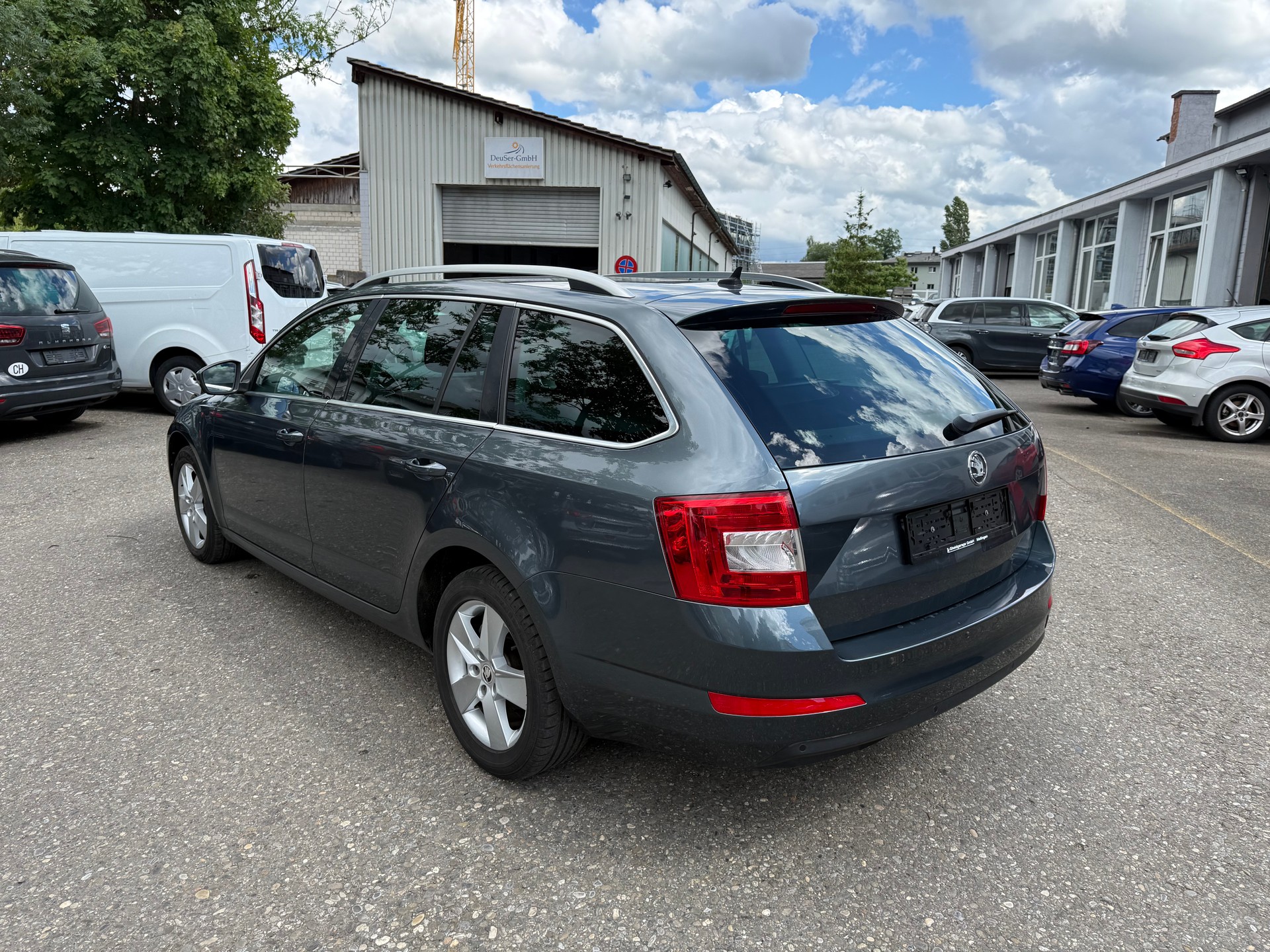 SKODA Octavia Combi 1.4 TSI Fresh DSG-image-4
