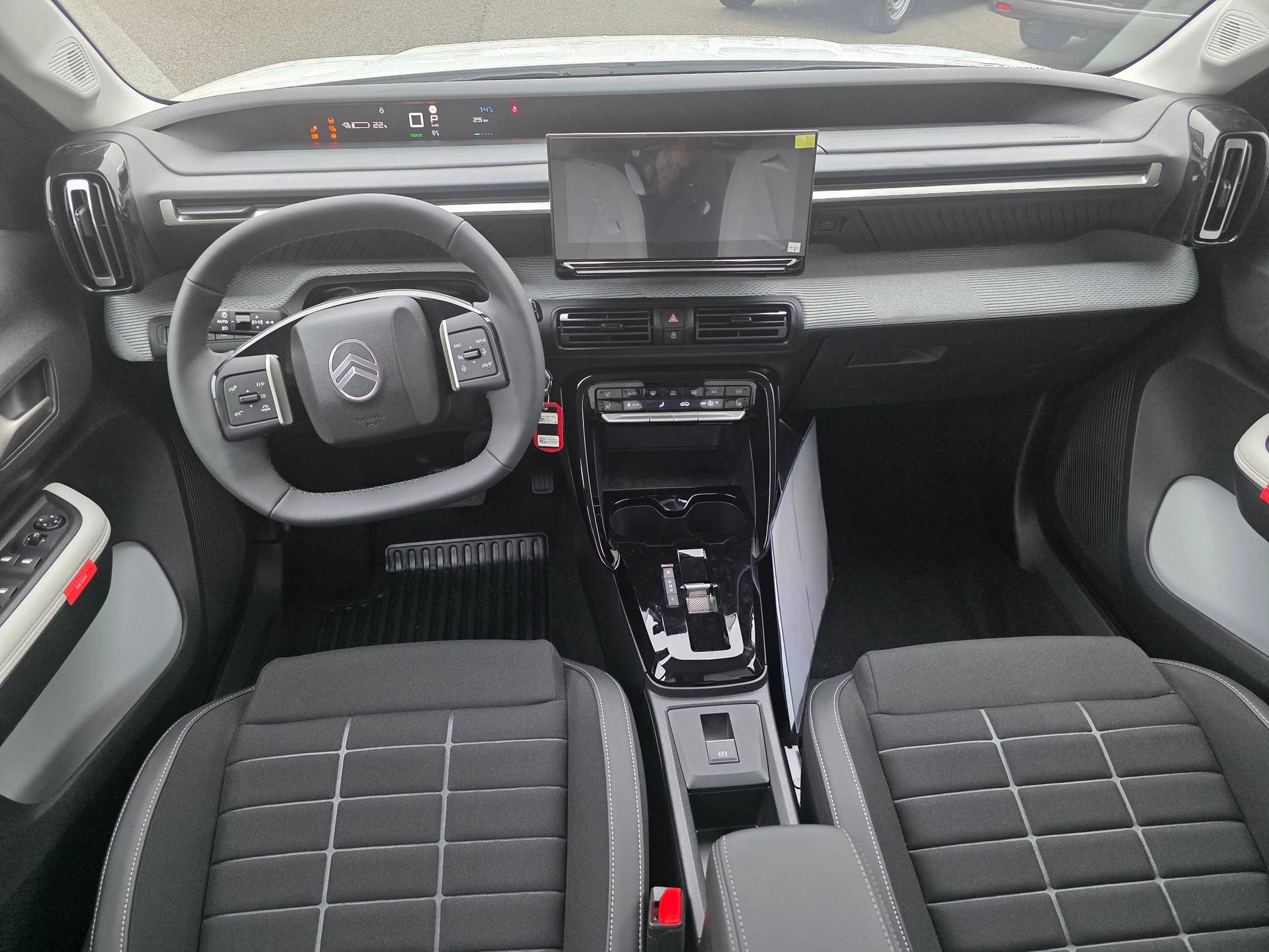 CITROEN e-C3 44kWh Max-image-11
