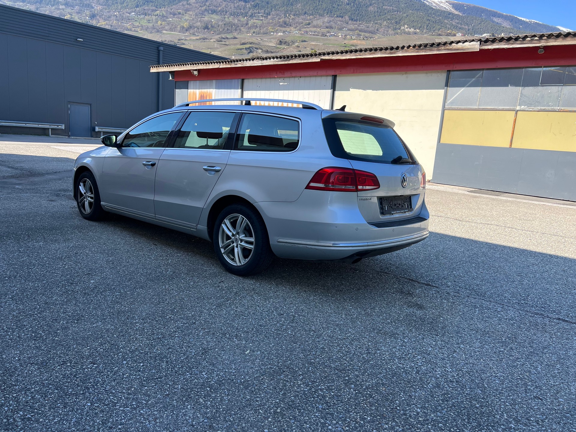 VW Passat Variant 1.4 TSI BMT Comfortline DSG-image-9