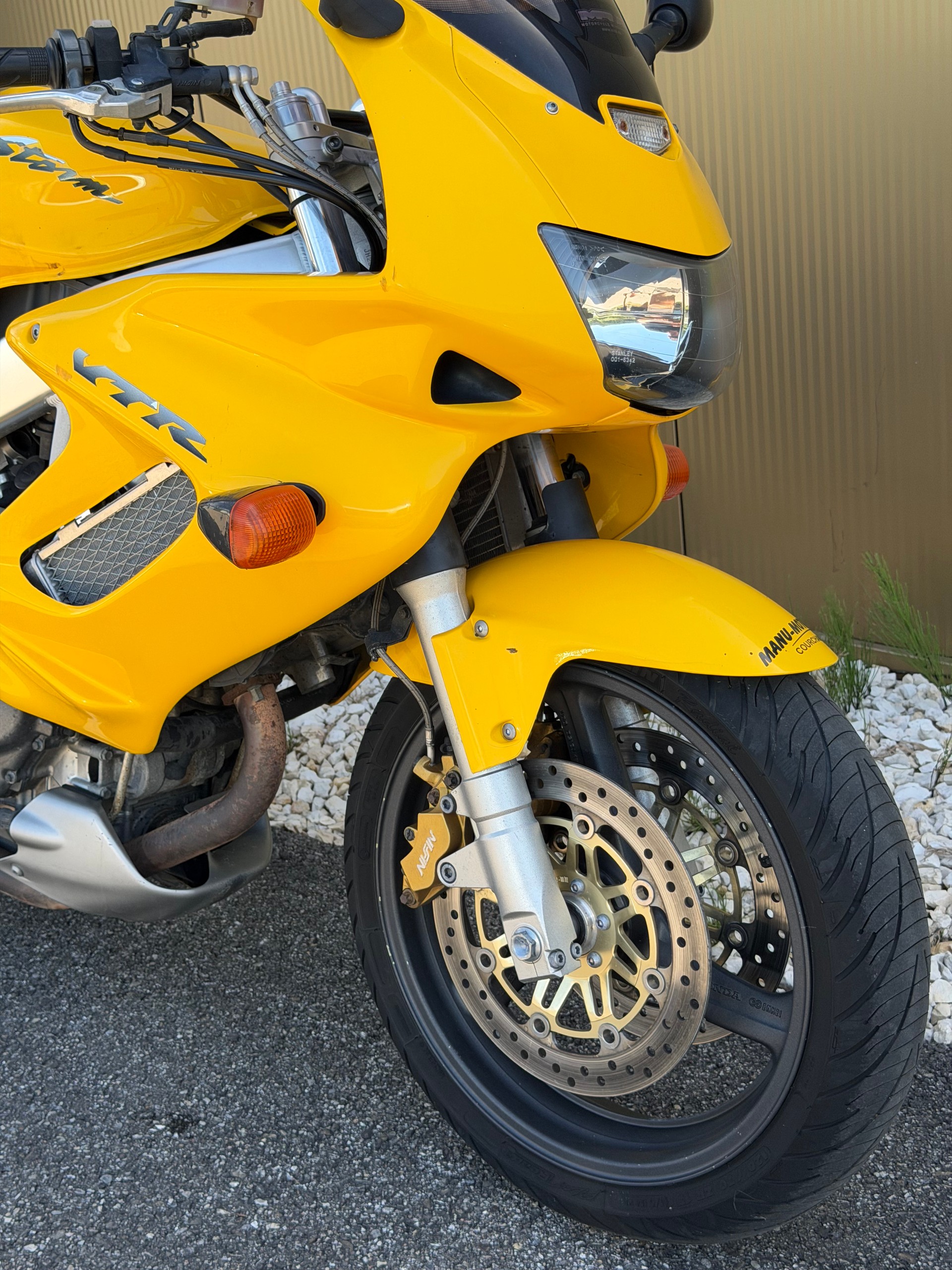 HONDA VTR 1000 F V-X Fire Storm-image-1
