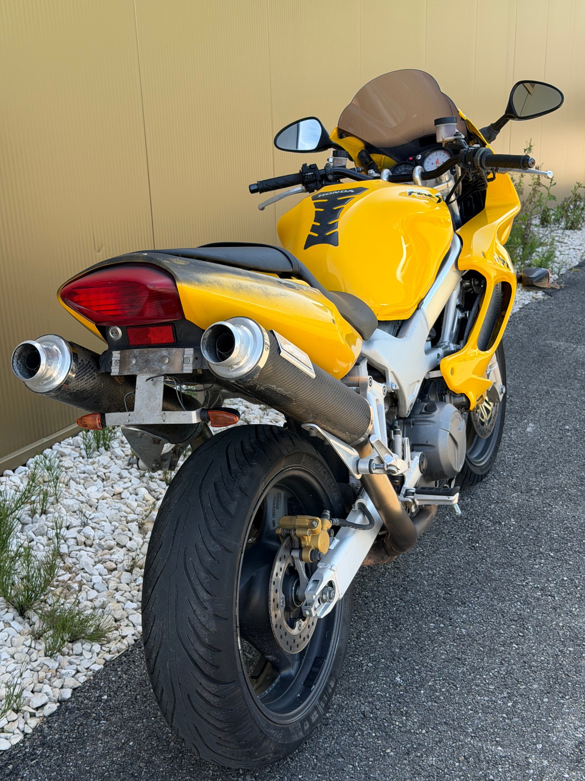 HONDA VTR 1000 F V-X Fire Storm-image-5