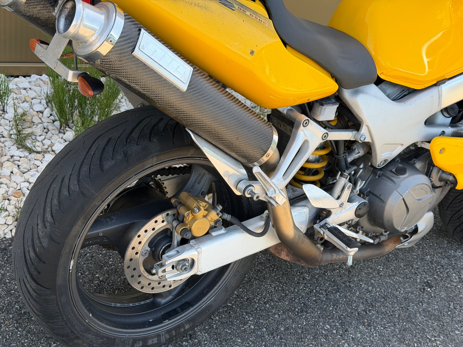 HONDA VTR 1000 F V-X Fire Storm-image-6