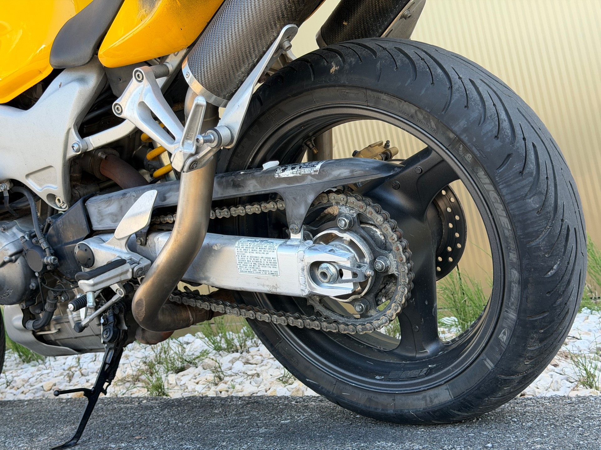 HONDA VTR 1000 F V-X Fire Storm-image-13