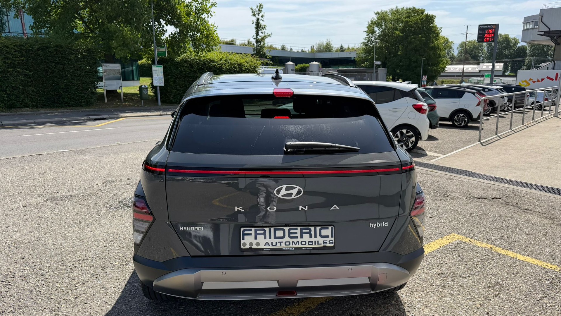 HYUNDAI Kona 1.6 GDi HEV Amplia DCT-showroom-element-3