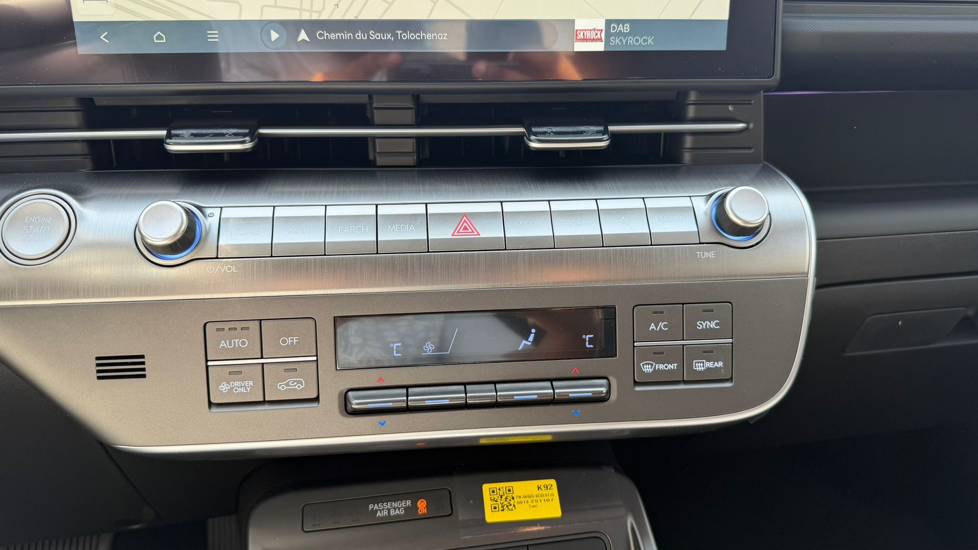 HYUNDAI Kona 1.6 GDi HEV Amplia DCT-image-23