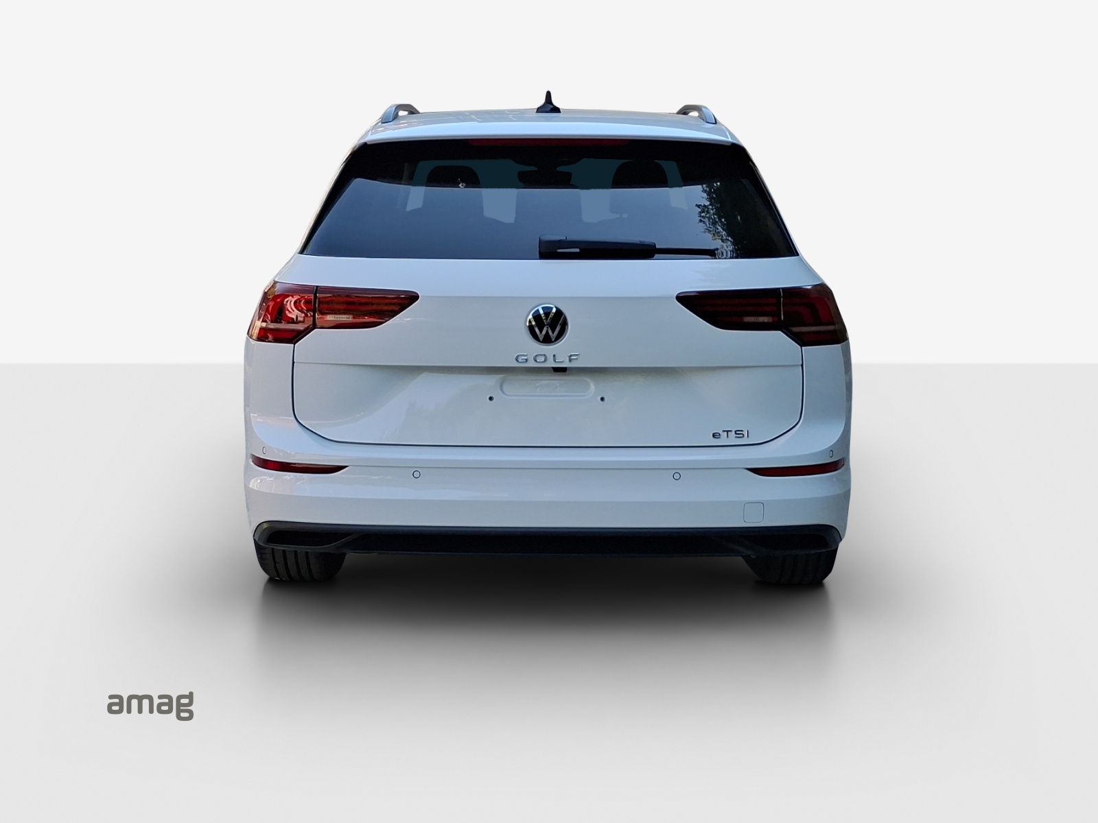 VW Golf Variant 1.5 eTSI mHEV Life-showroom-element-3