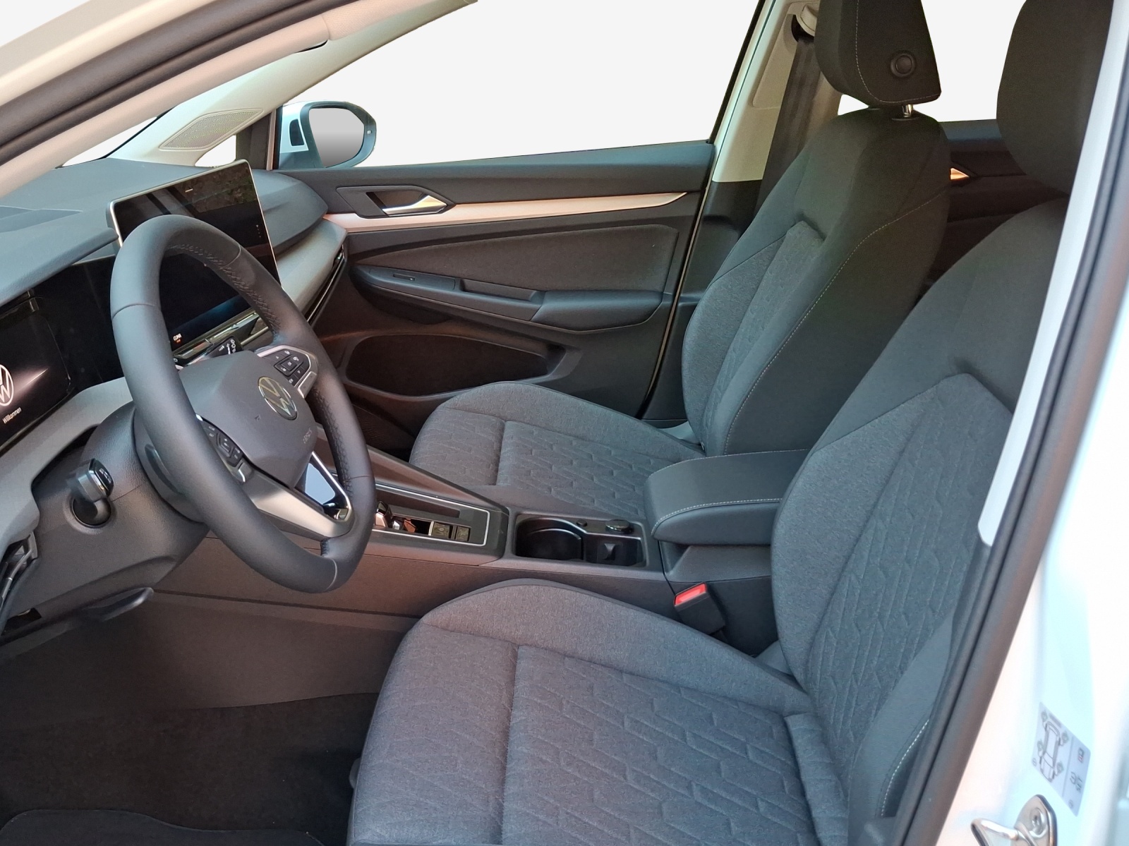 VW Golf Variant 1.5 eTSI mHEV Life-image-7