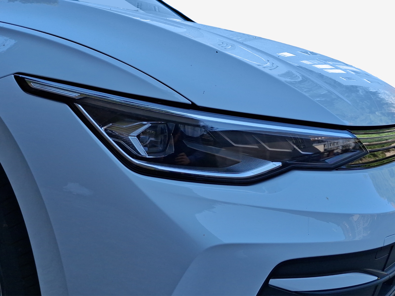 VW Golf Variant 1.5 eTSI mHEV Life-image-14