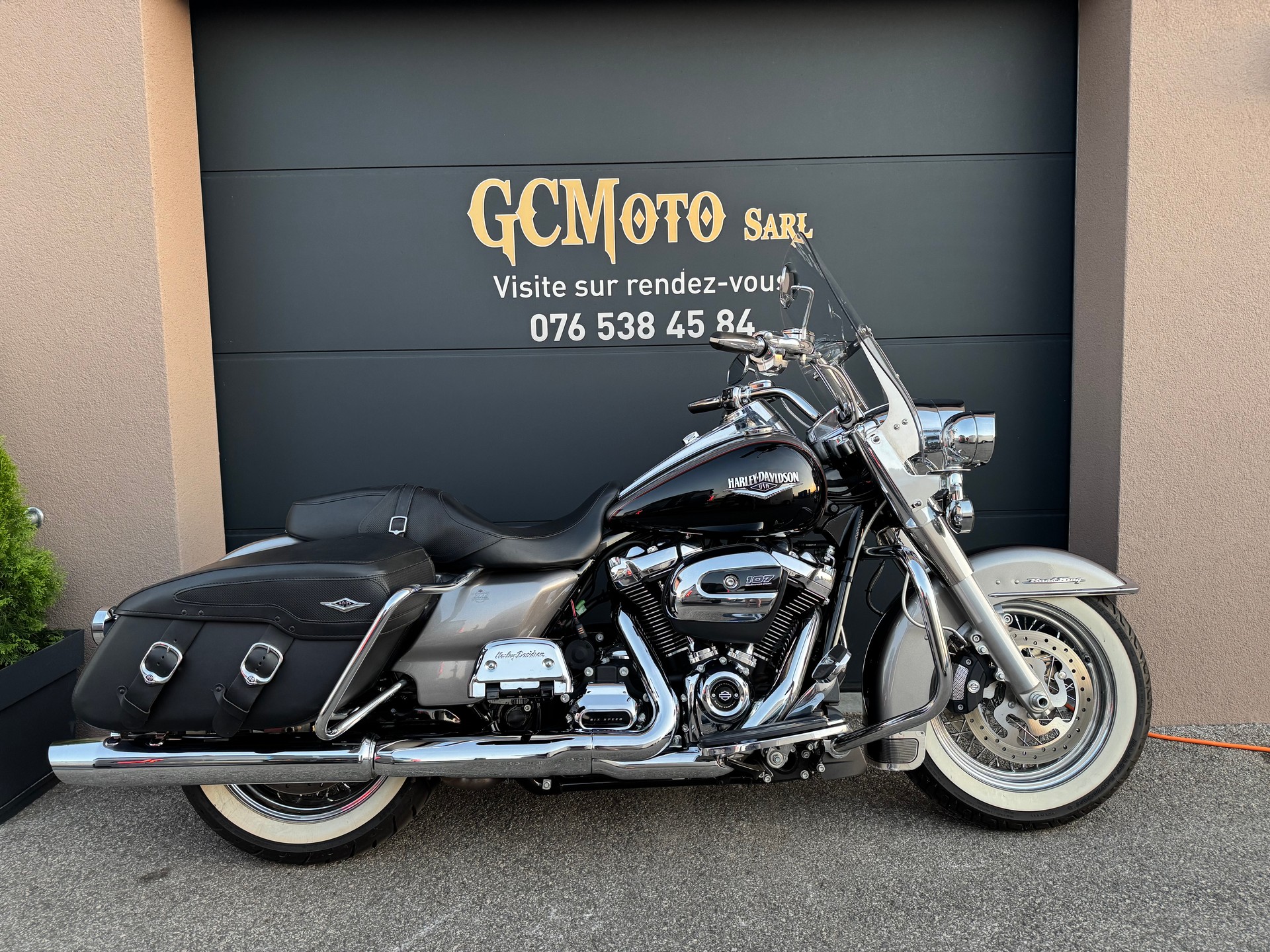 HARLEY-DAVIDSON FLHRC Road King Classic 107 ABS-image-0