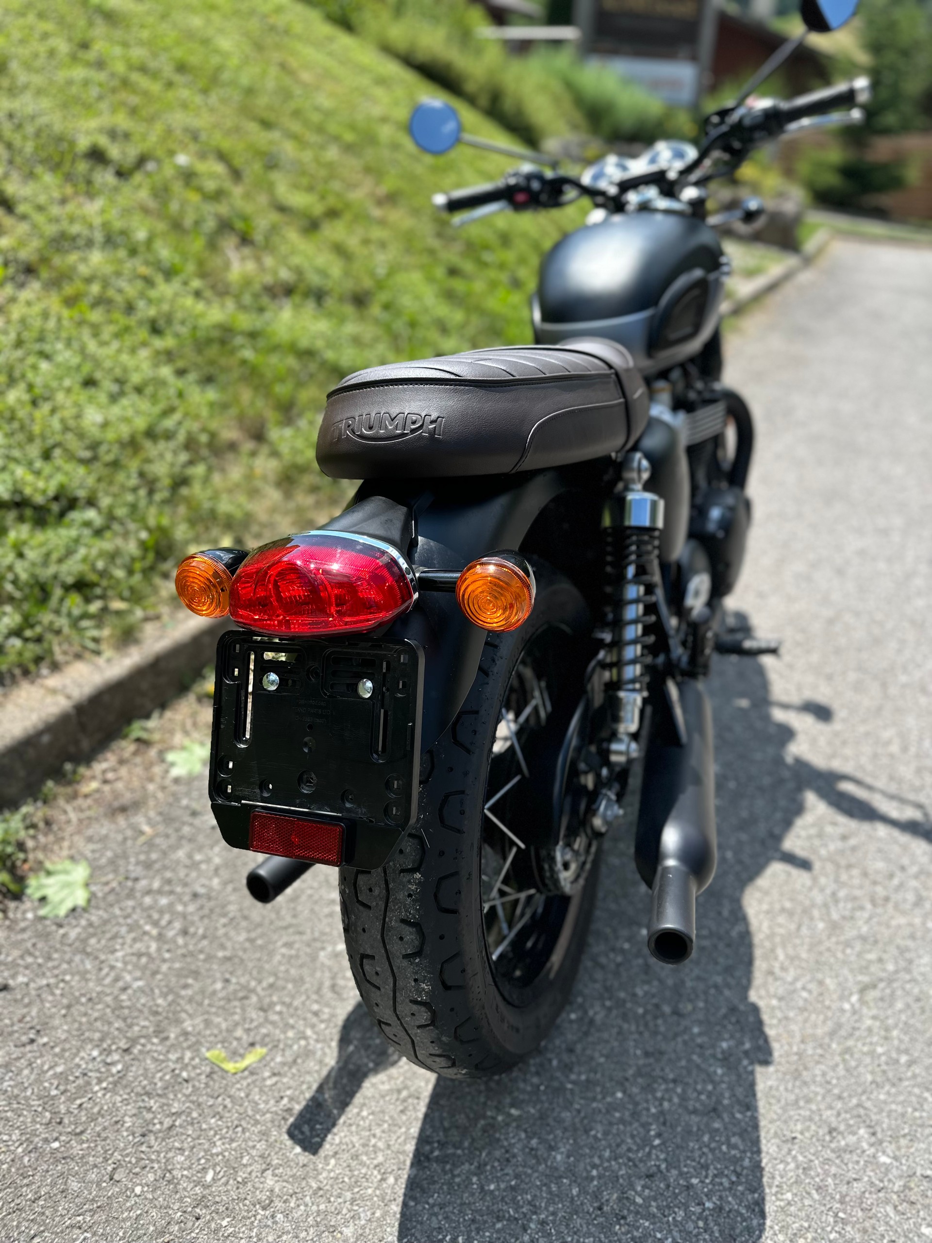 TRIUMPH Bonneville T120 Black-image-9