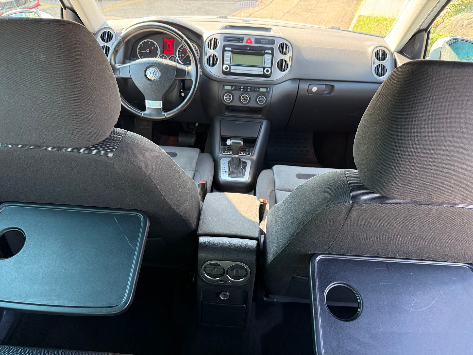 VW Tiguan 2.0 TDI Sport&Style Tiptronic-image-12
