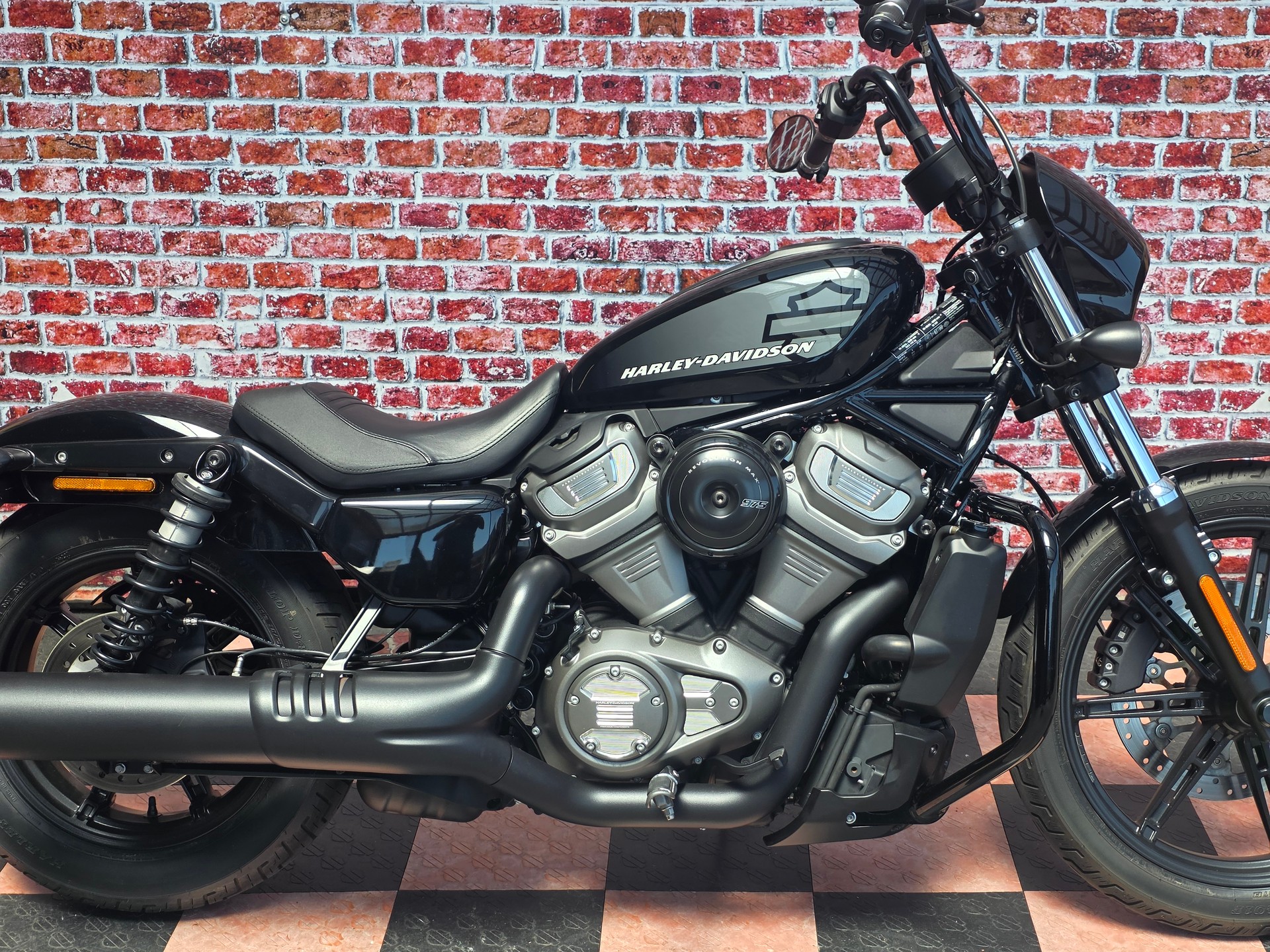 HARLEY-DAVIDSON RH 975 Nightster-image-2