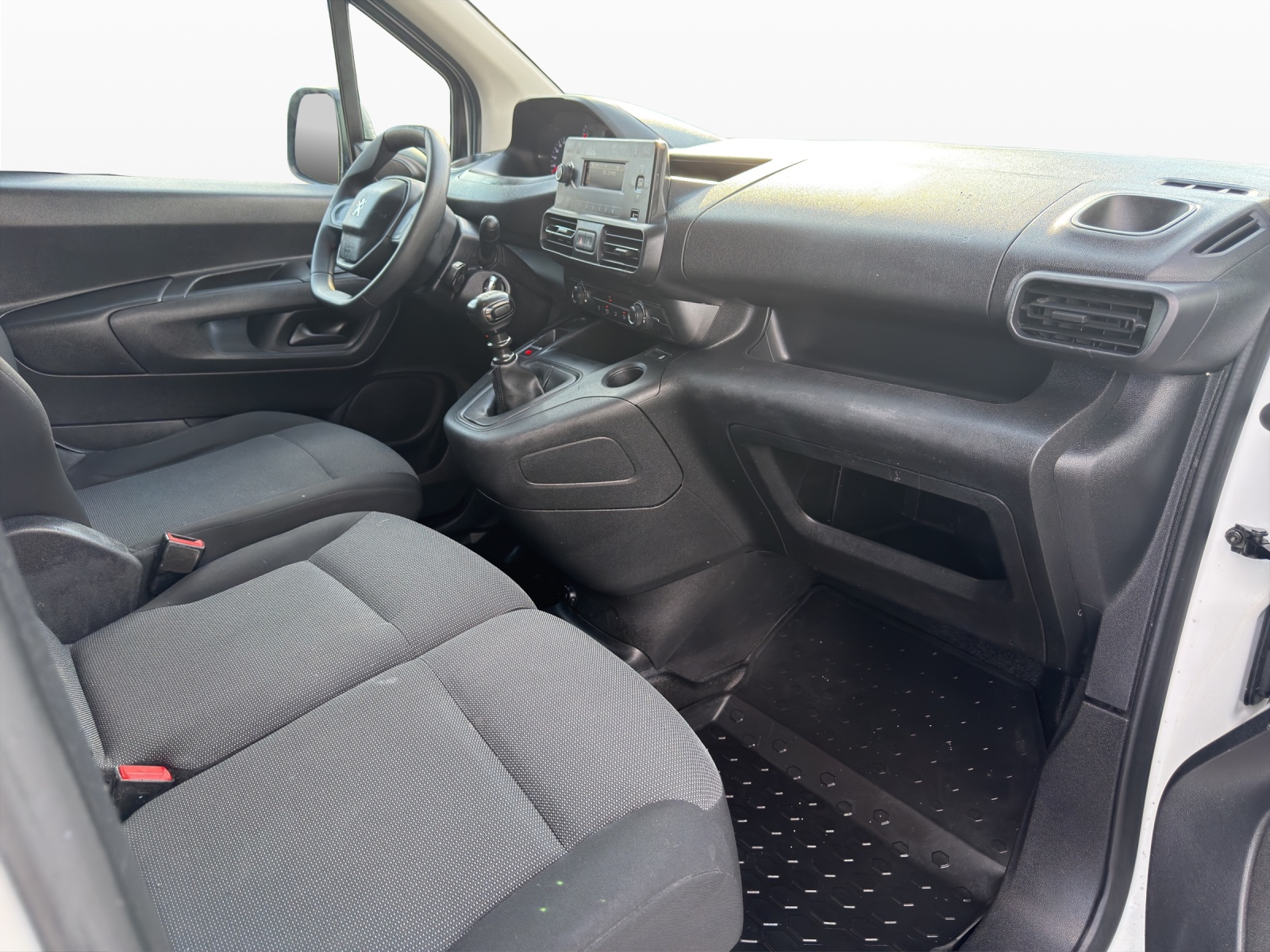 PEUGEOT Partner 1.5 Blue HDi s/s Premium 1000kg-image-17
