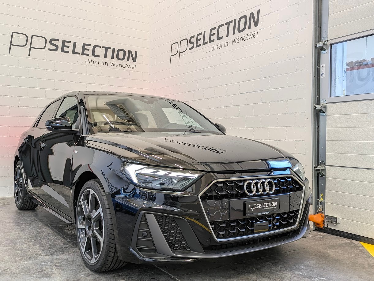 AUDI A1 Sportback 1.5 35 TFSI S Line S-Tronic*5J GAR 2x S-LINE VOLL-LED 18 ZOLL ACC KEYLESS VIRTUAL DAB+*