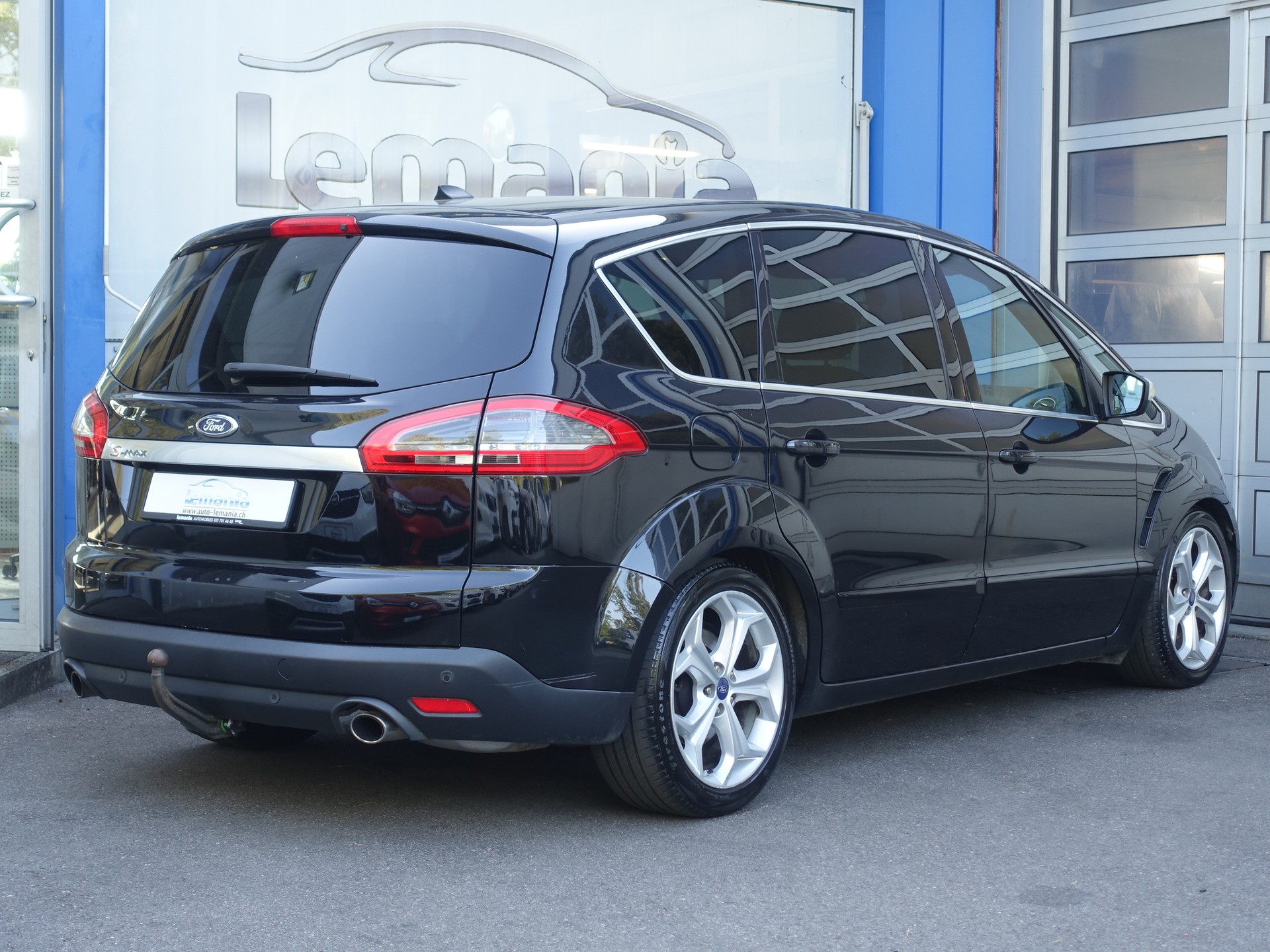 FORD S-Max 2.0 SCTi TitaniumS PowerShift-showroom-element-3