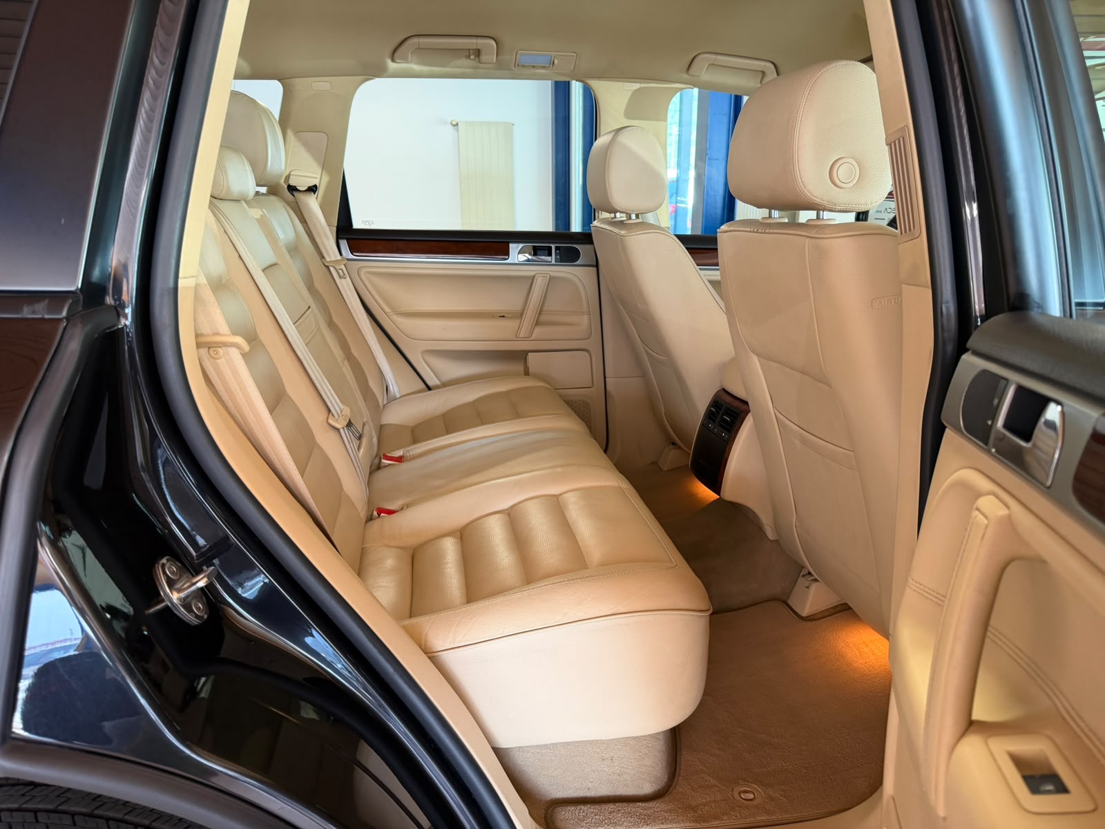 VW Touareg 3.0 TDI-image-19