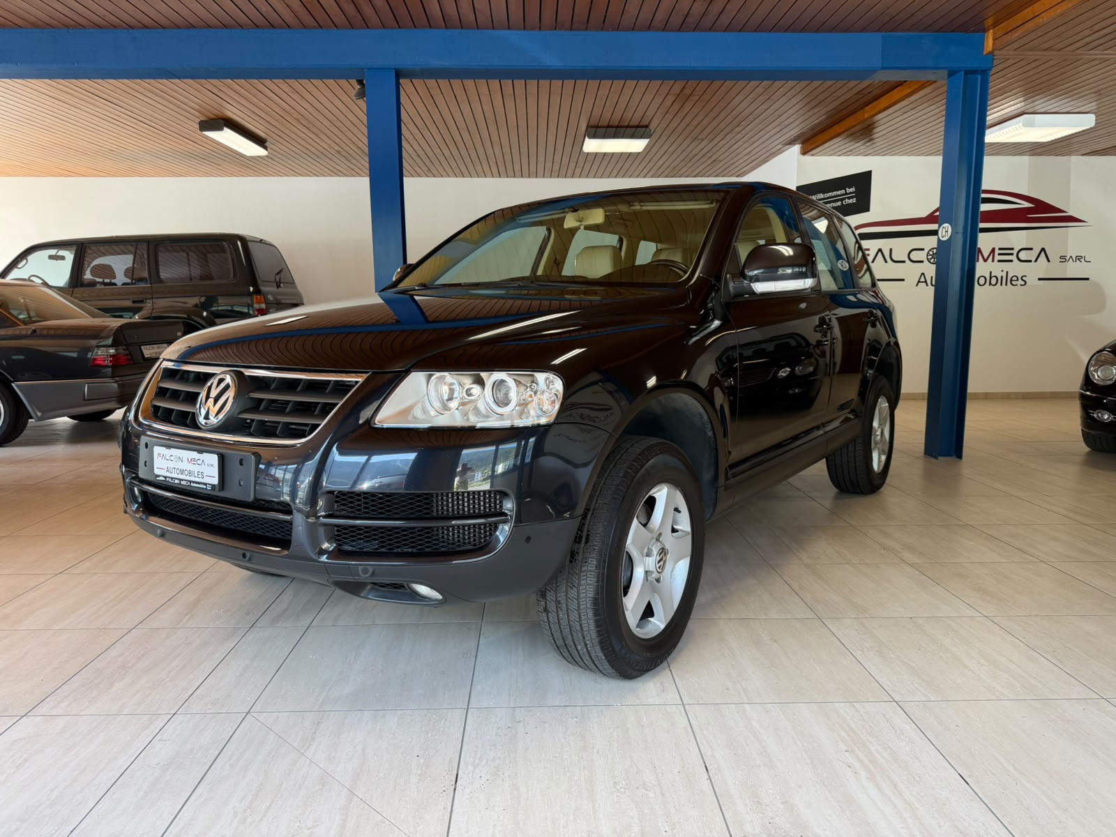 VW Touareg 3.0 TDI-showroom-element-3