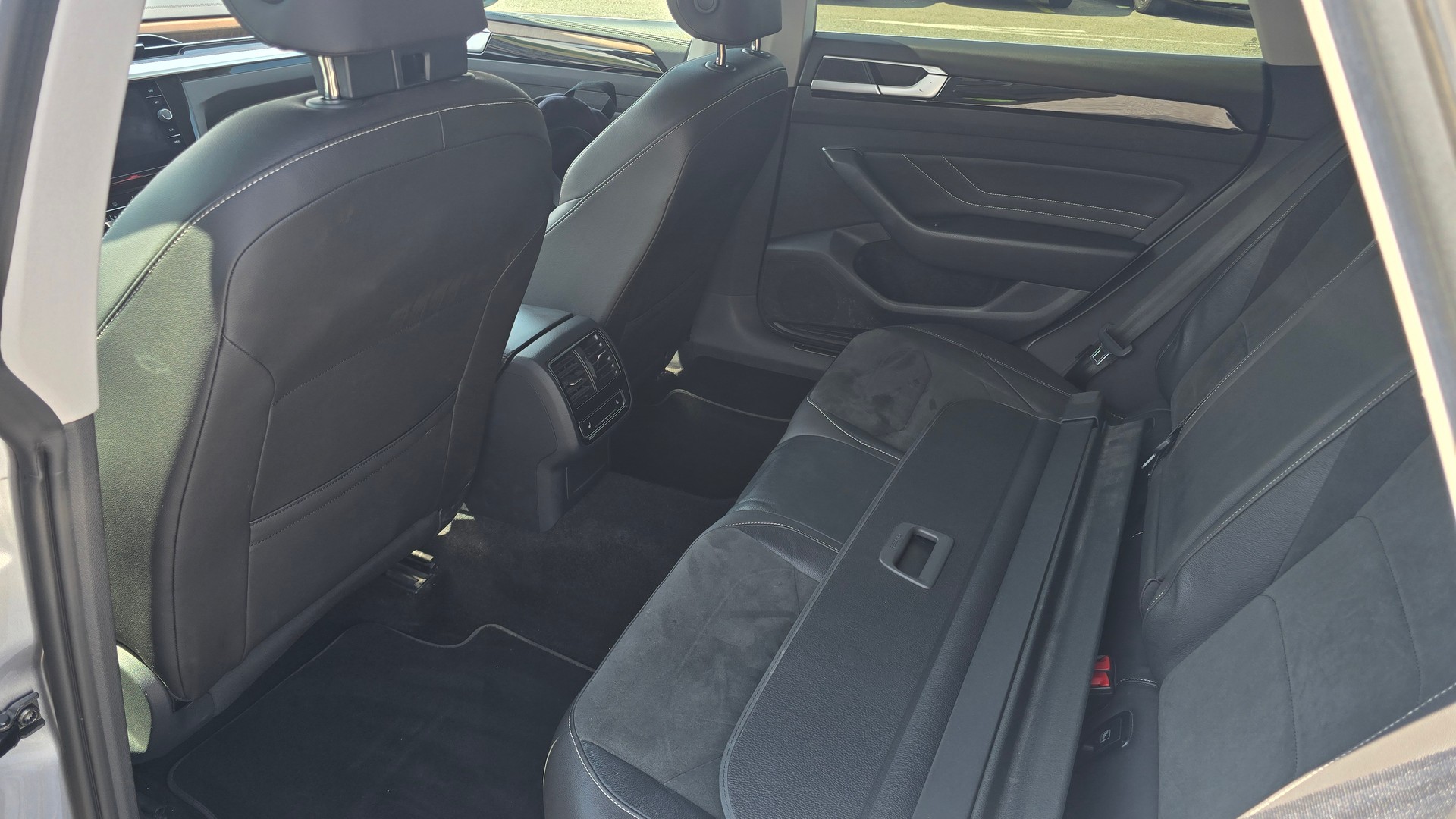 VW Arteon SB 2.0 TDI Elegance 4Motion DSG-image-14