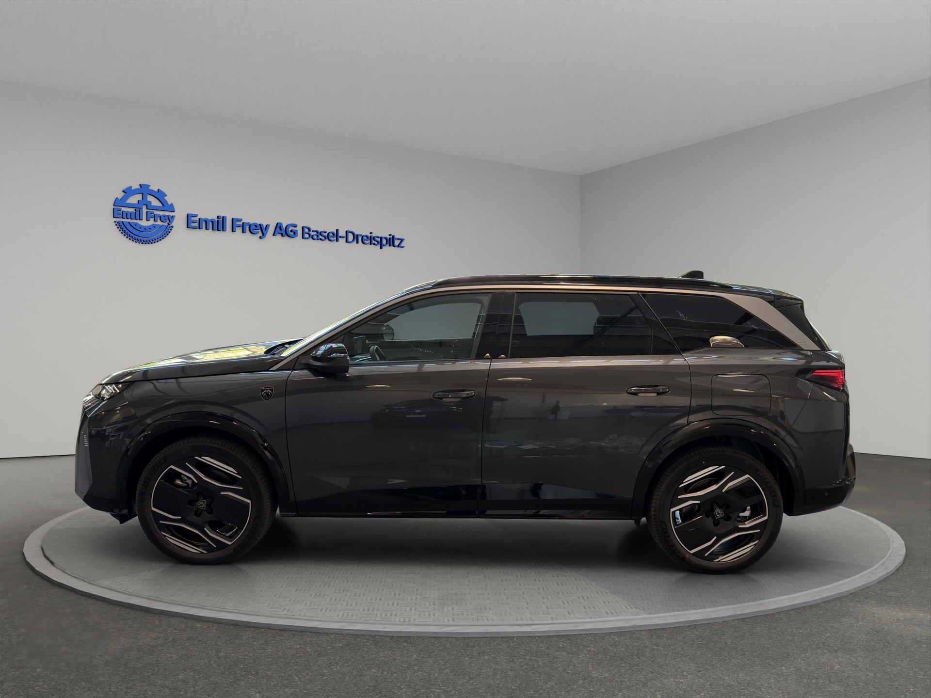 PEUGEOT 5008 e-GT Exclusive-showroom-element-2