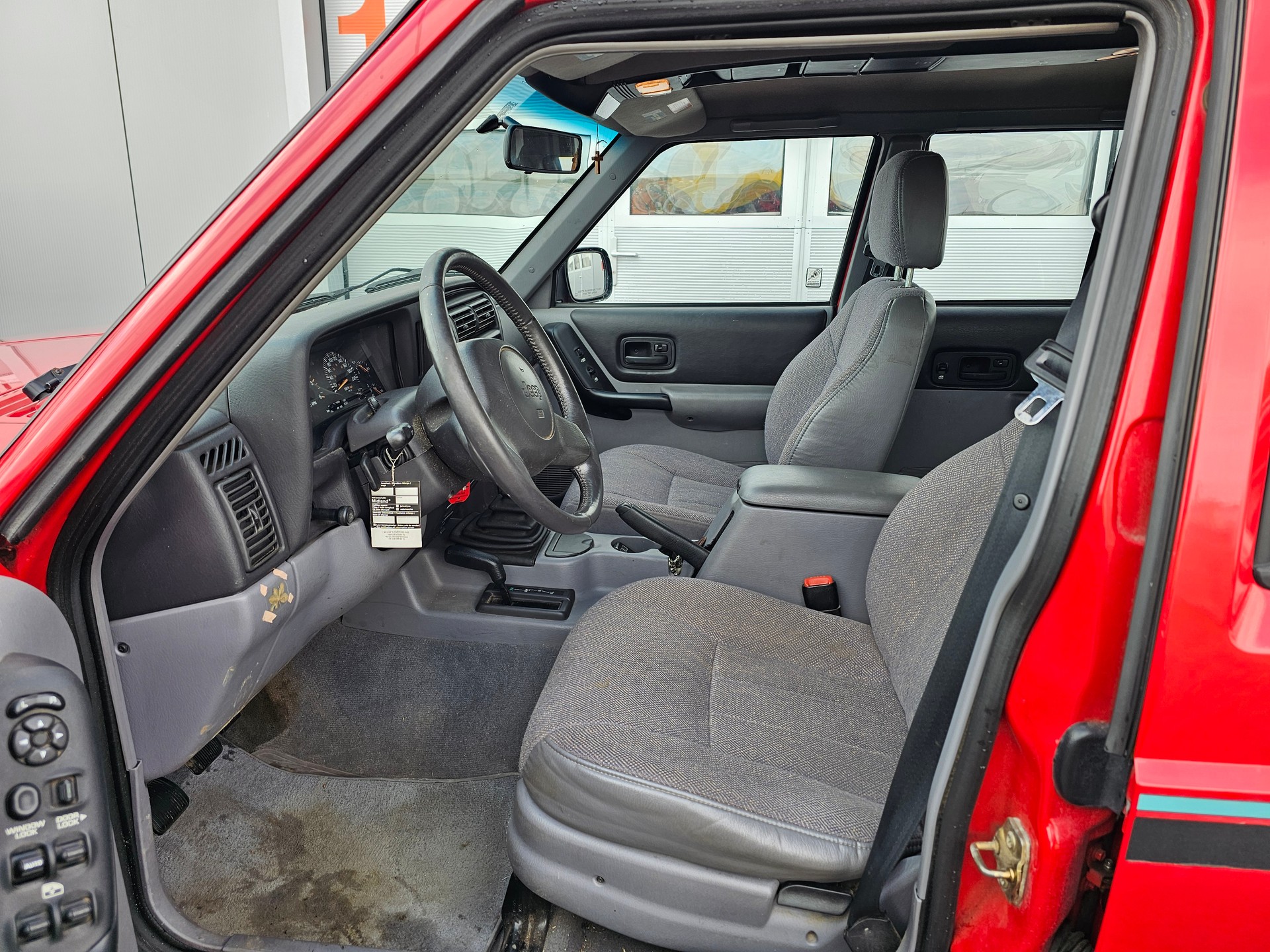 JEEP Cherokee 2.5 TD-image-9