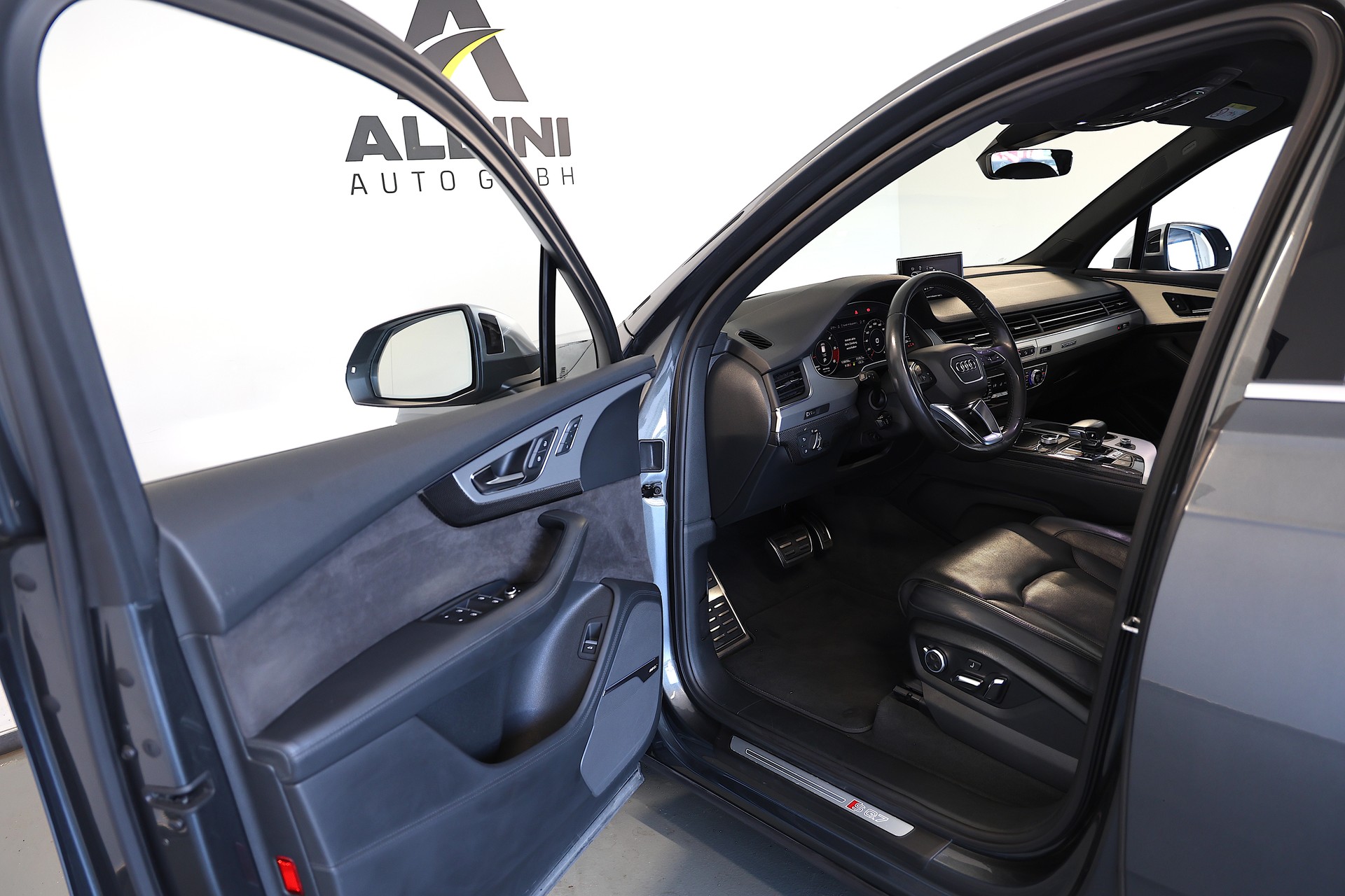 AUDI SQ7 4.0 V8 TDI quattro T-Tronic-image-5