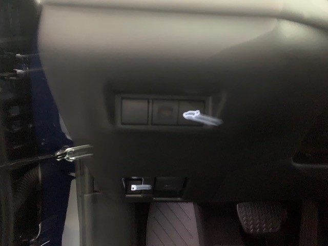 TOYOTA RAV-4 2.5 Plug-In-Hybrid Premium-image-14