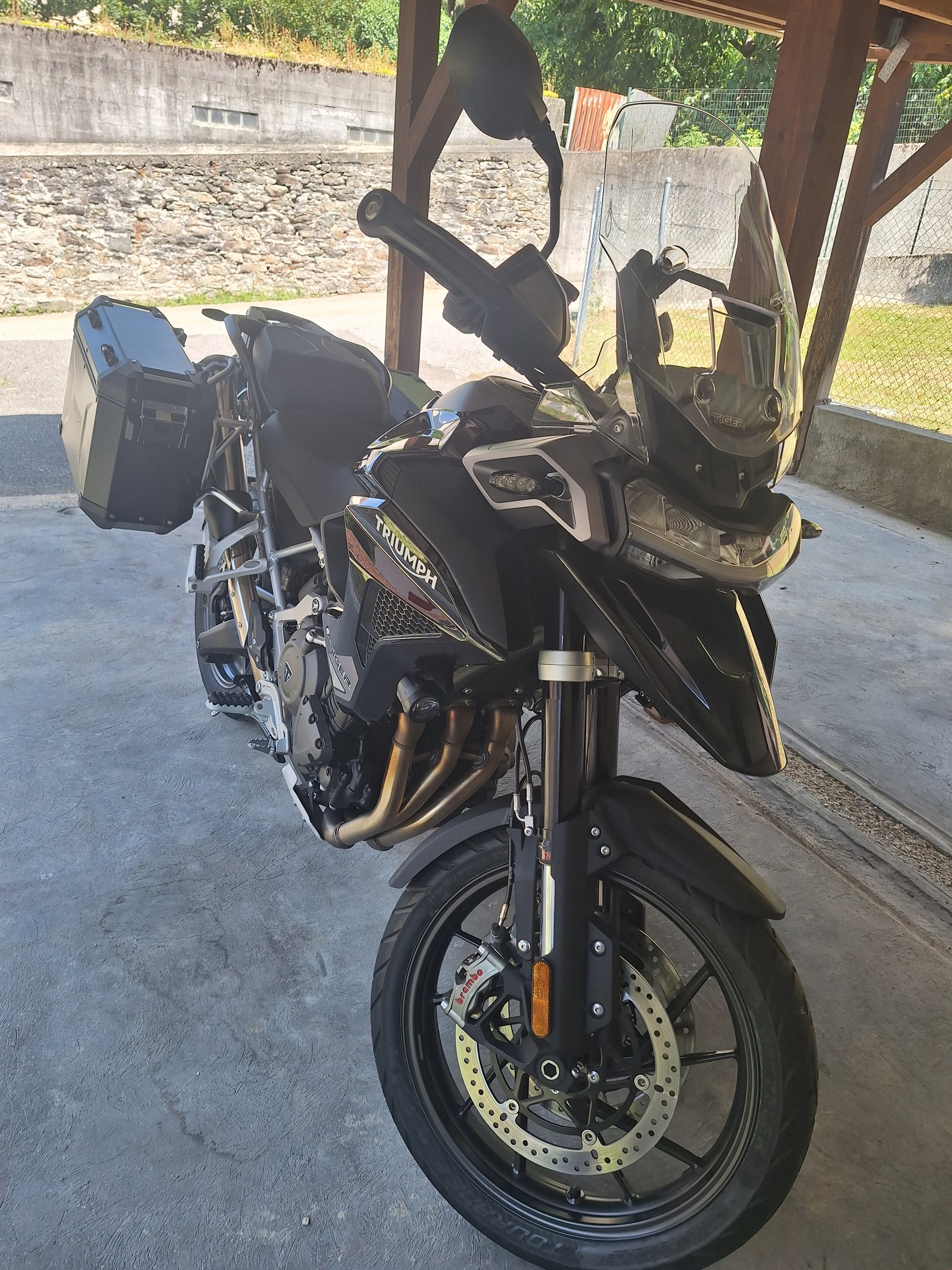 TRIUMPH 1200 gt pro-image-2