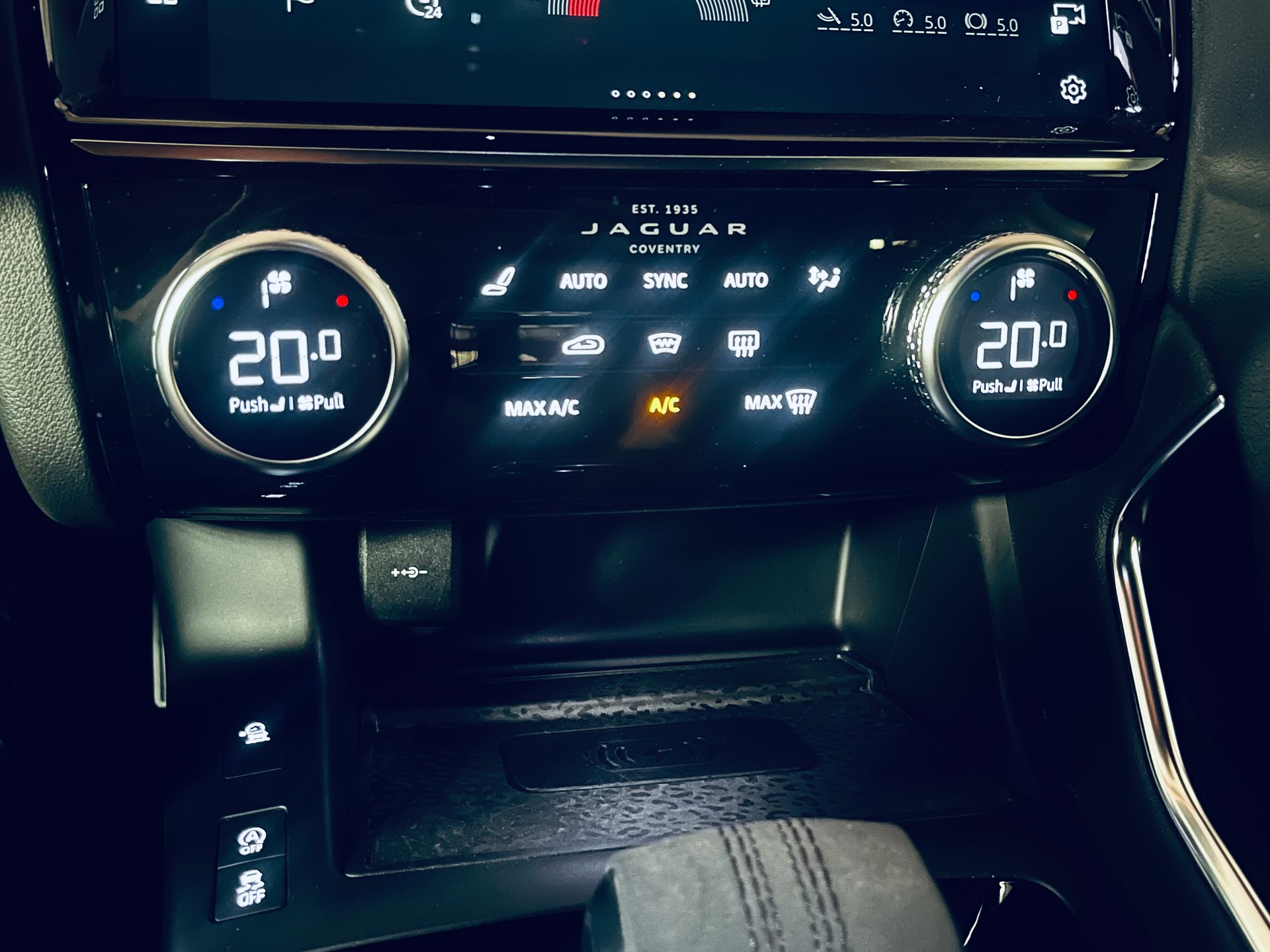 JAGUAR E-Pace 2.0 P250 R-Dynamic AWD-image-20